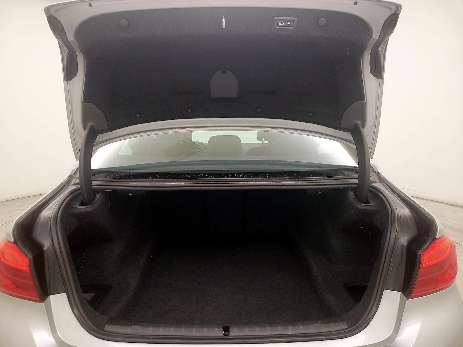 2019 BMW 5 Series 530i - Photo 23