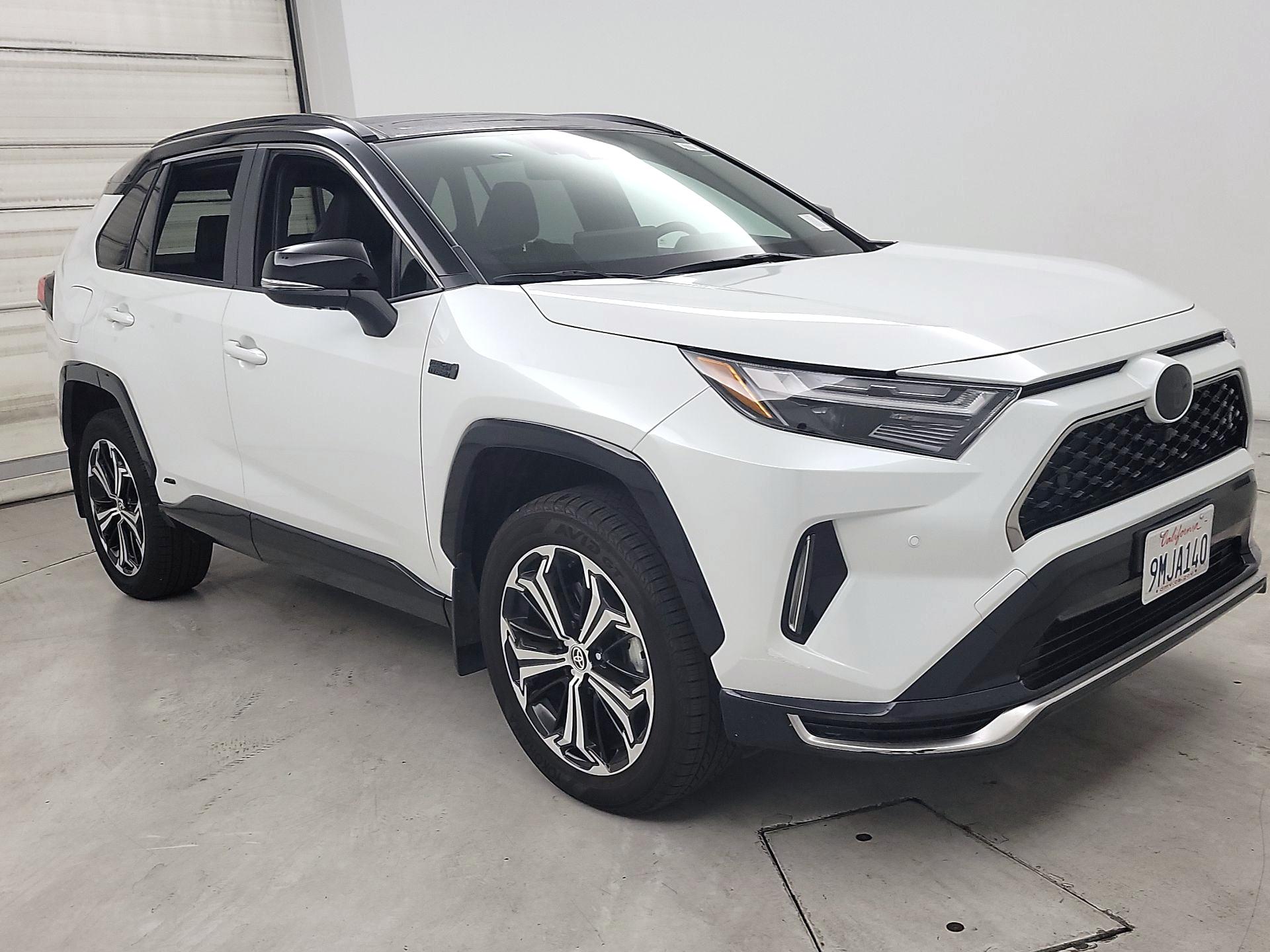 2024 Toyota RAV4 XSE - Photo 1