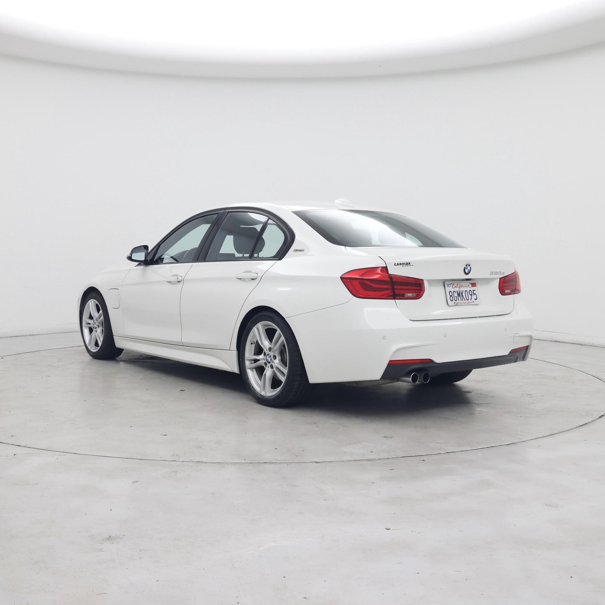 Thumbnail: 2018 BMW 3 Series - 2