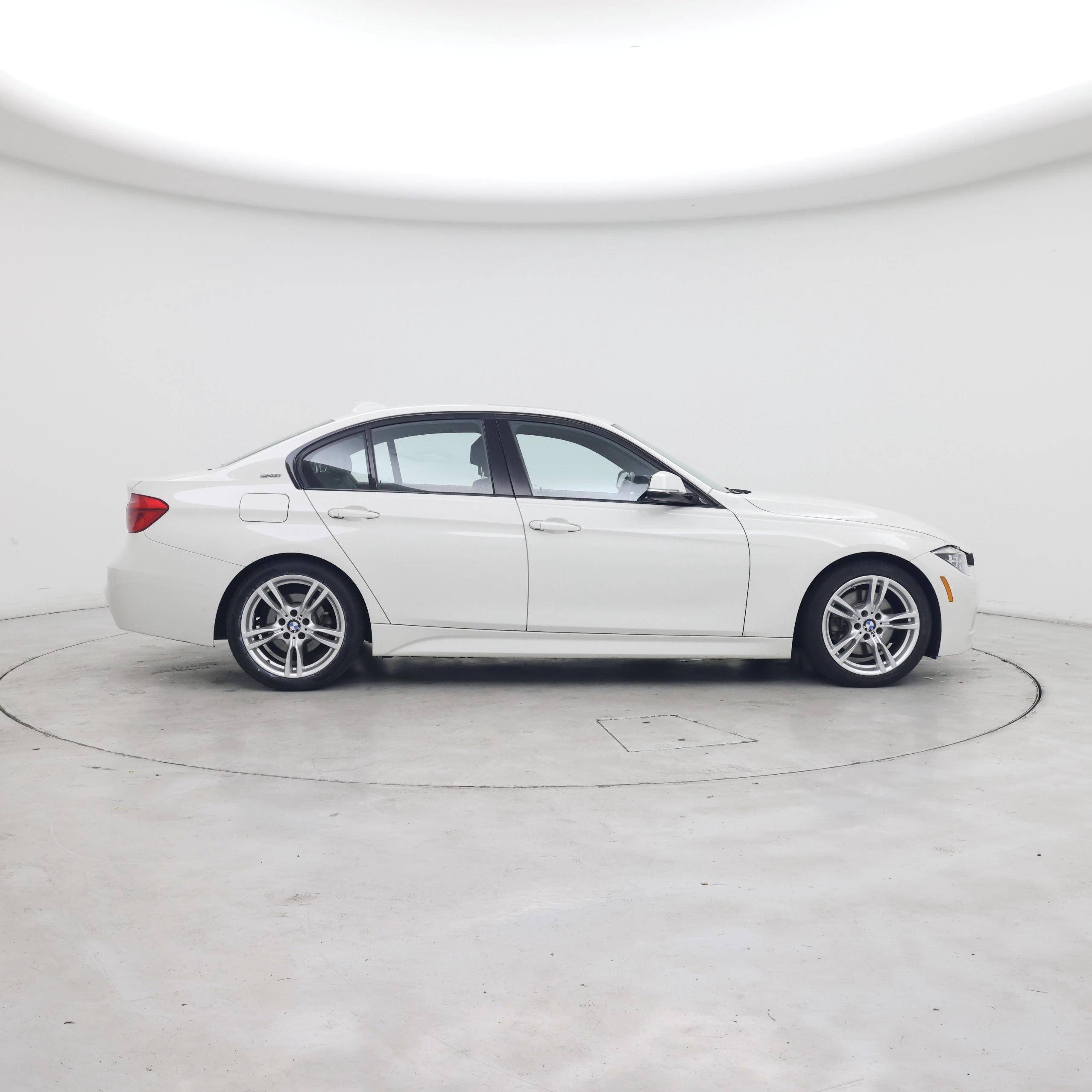 Thumbnail: 2018 BMW 3 Series - 7