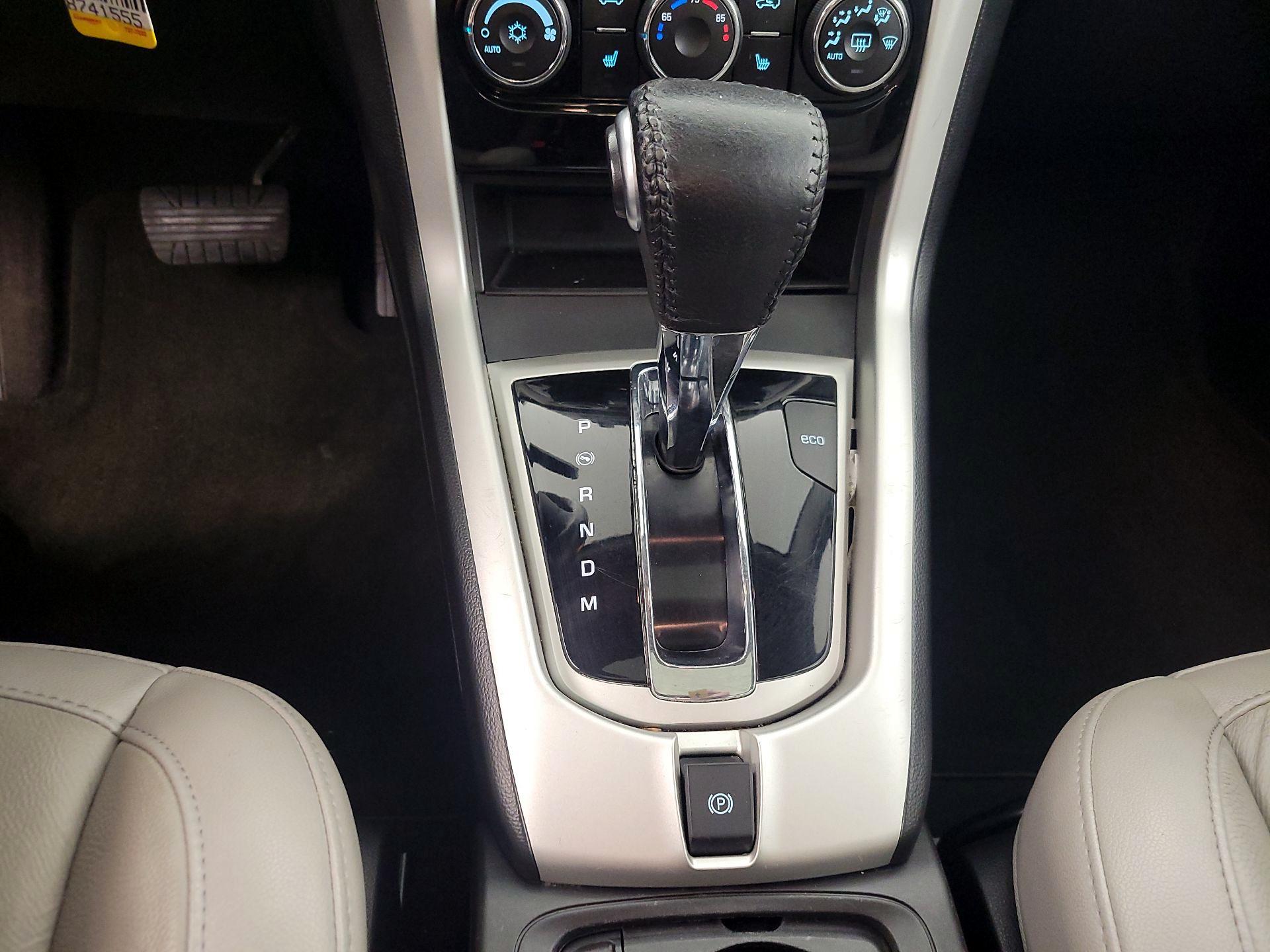 Thumbnail: 2014 Chevrolet Captiva Sport - 15
