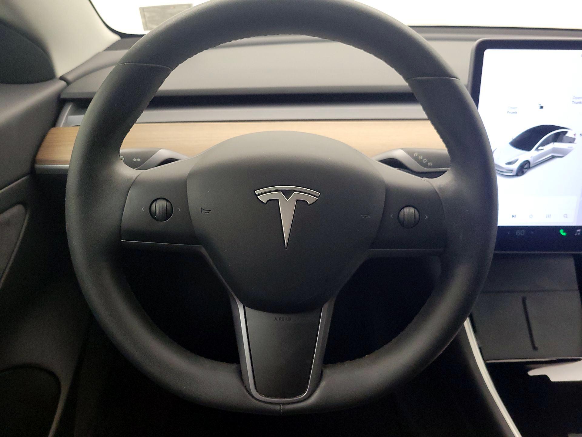 Thumbnail: 2020 Tesla Model 3 - 10