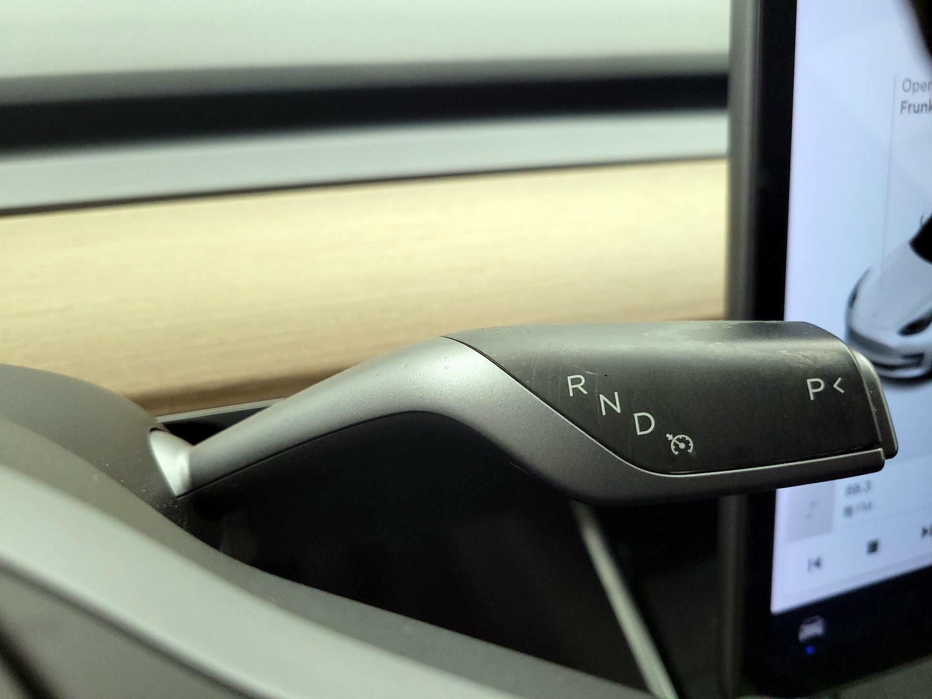 Thumbnail: 2020 Tesla Model 3 - 17