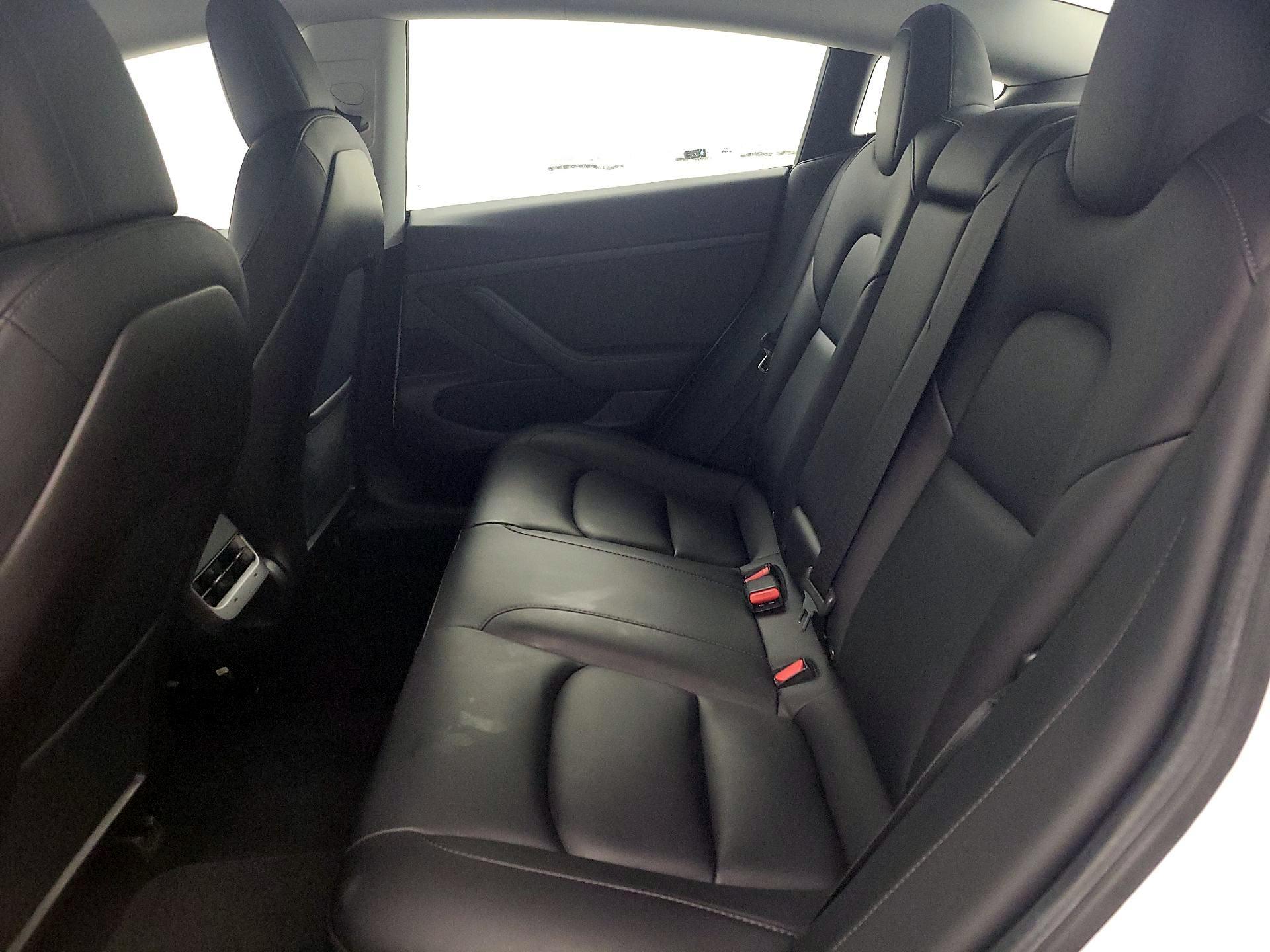 Thumbnail: 2020 Tesla Model 3 - 18
