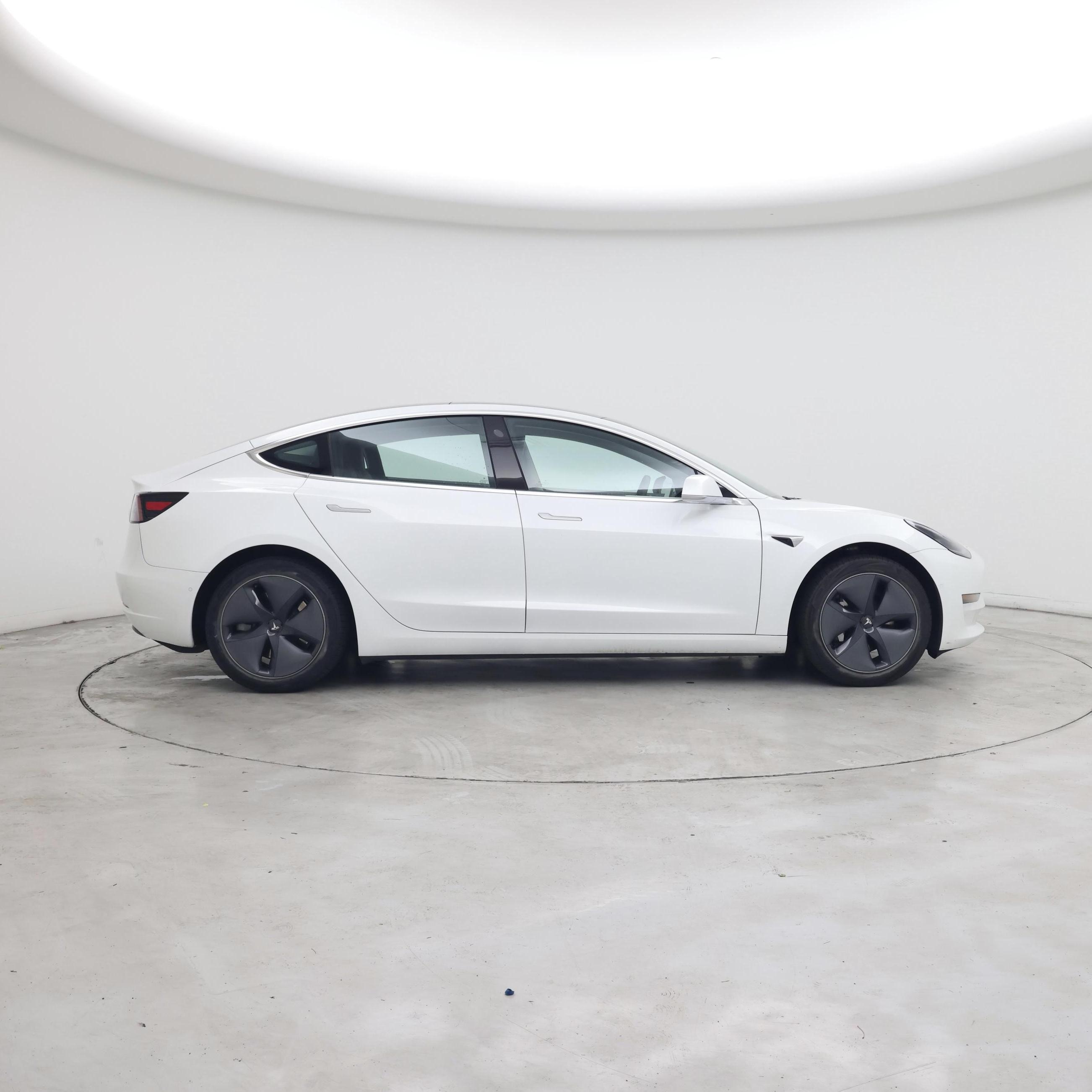 Thumbnail: 2020 Tesla Model 3 - 7