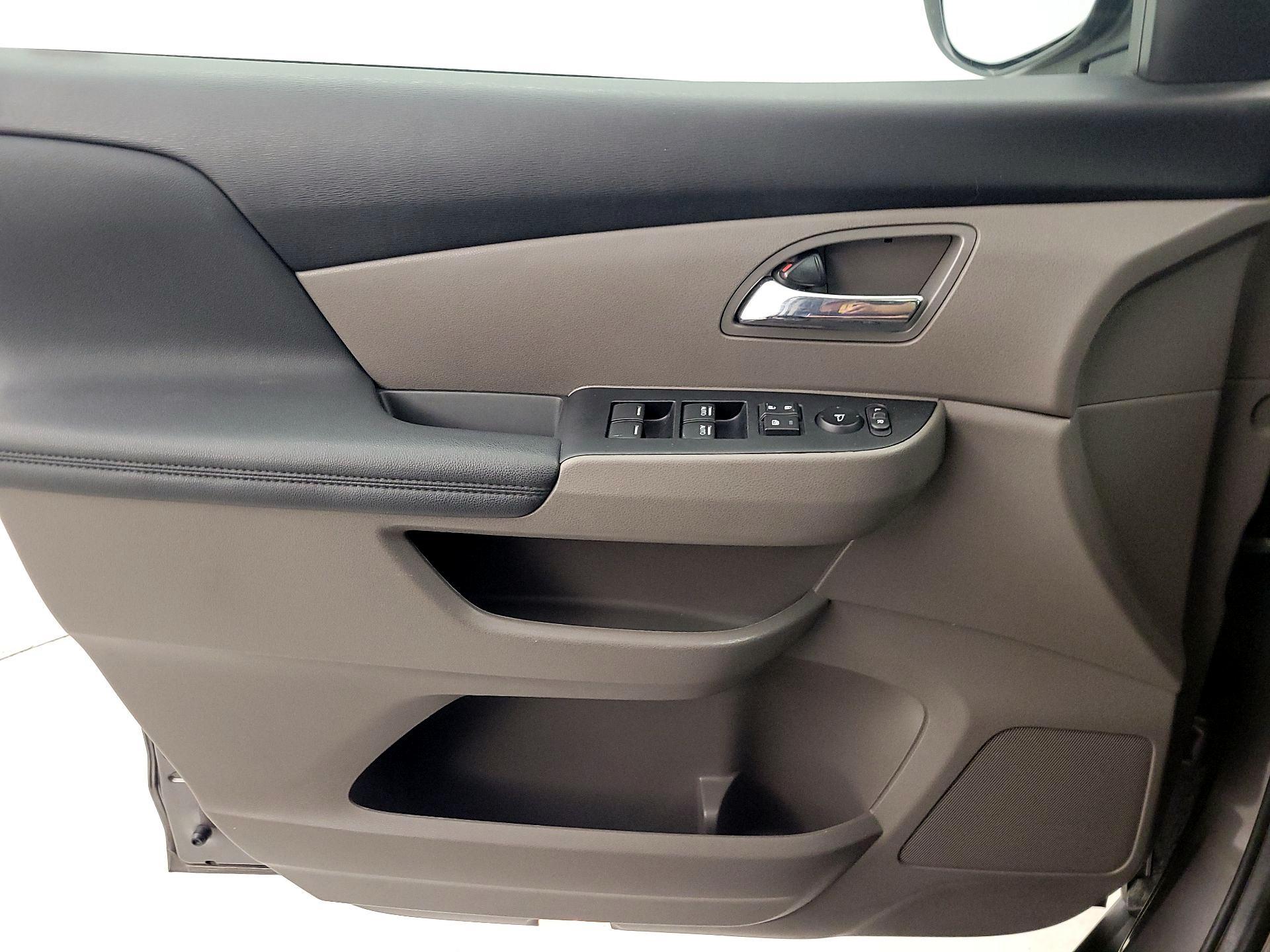 Thumbnail: 2014 Honda Odyssey - 12