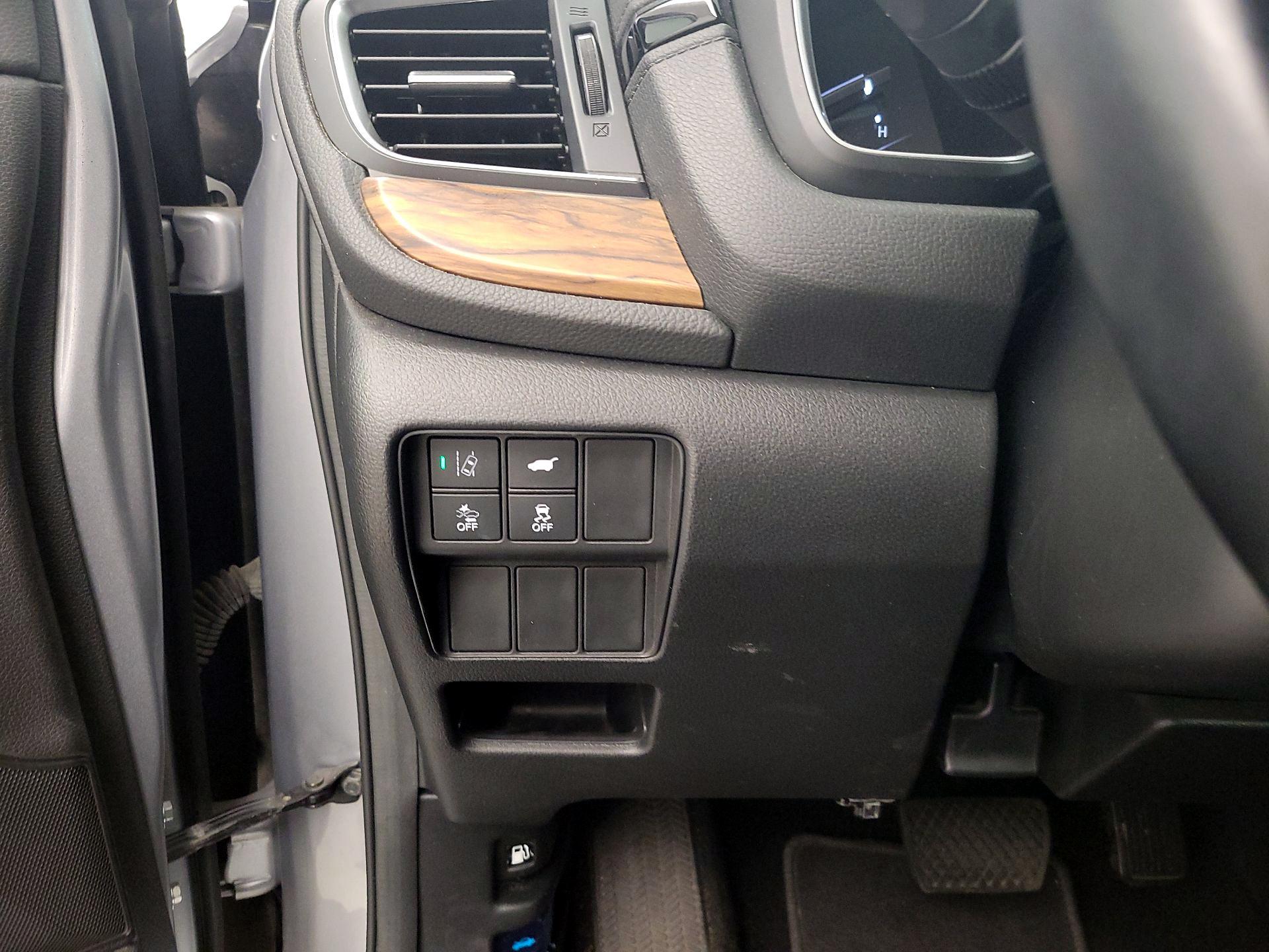 Thumbnail: 2018 Honda CR-V - 11