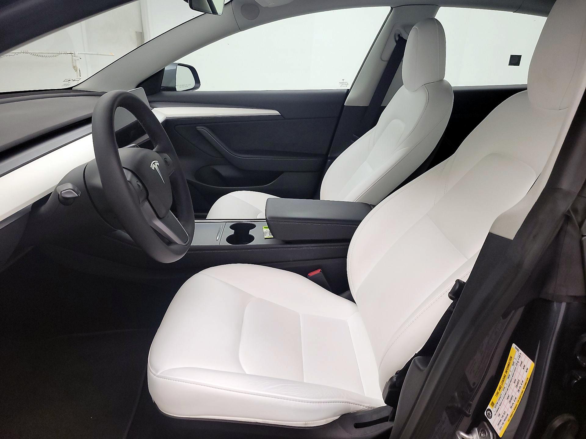 Thumbnail: 2022 Tesla Model 3 - 9