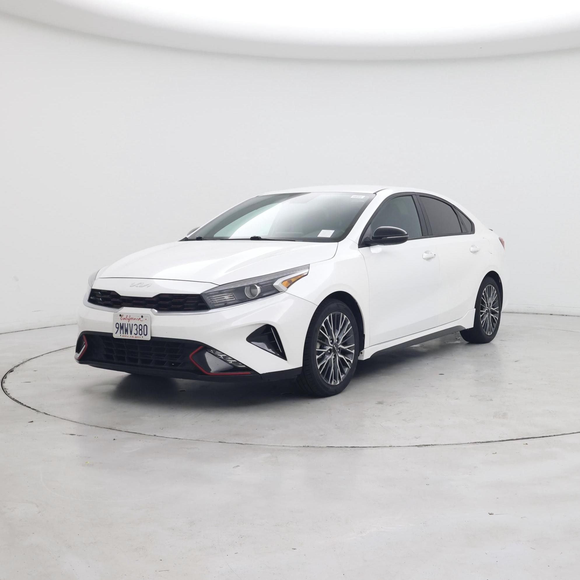 Thumbnail: 2022 Kia Forte - 4