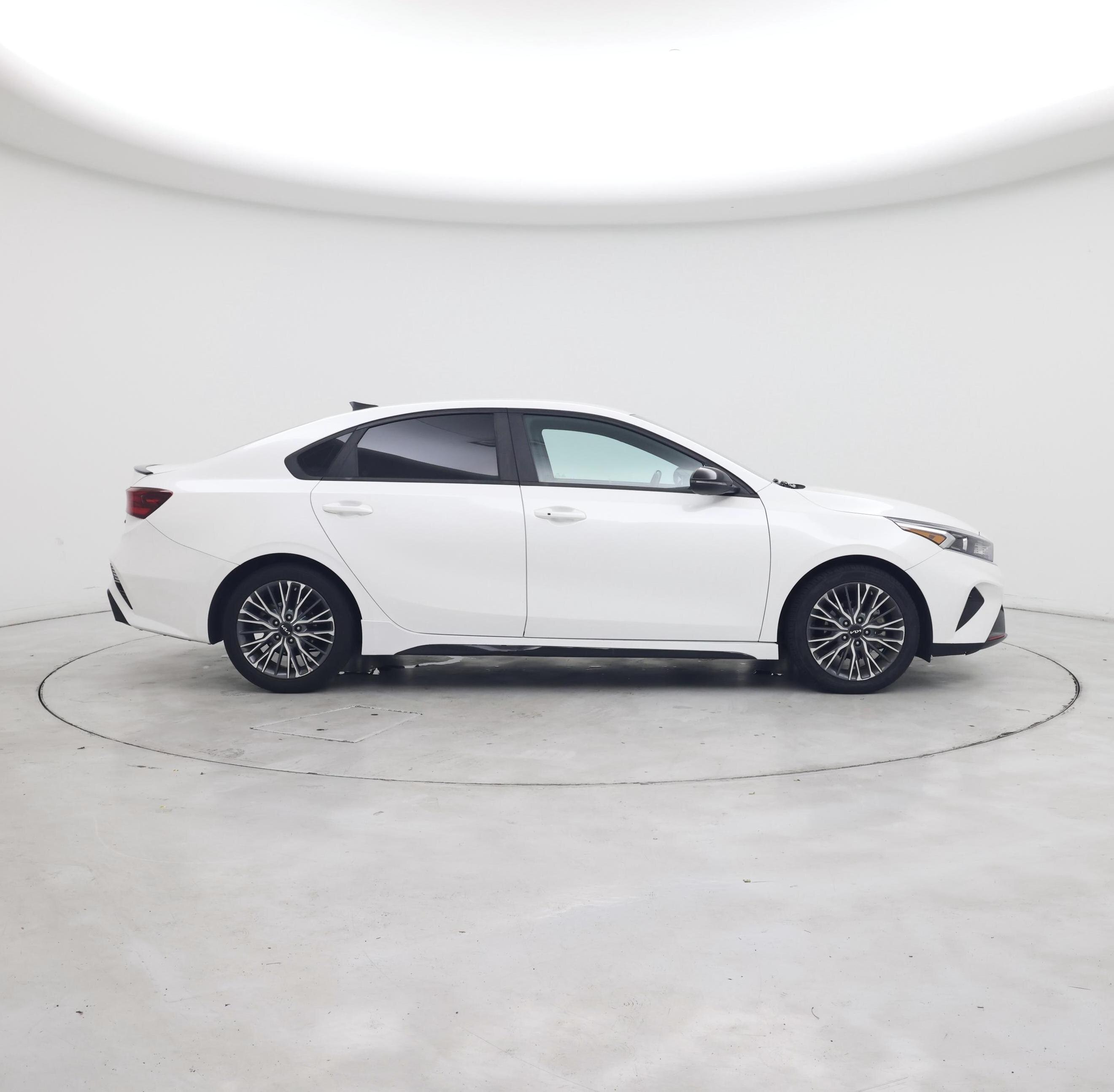 Thumbnail: 2022 Kia Forte - 7