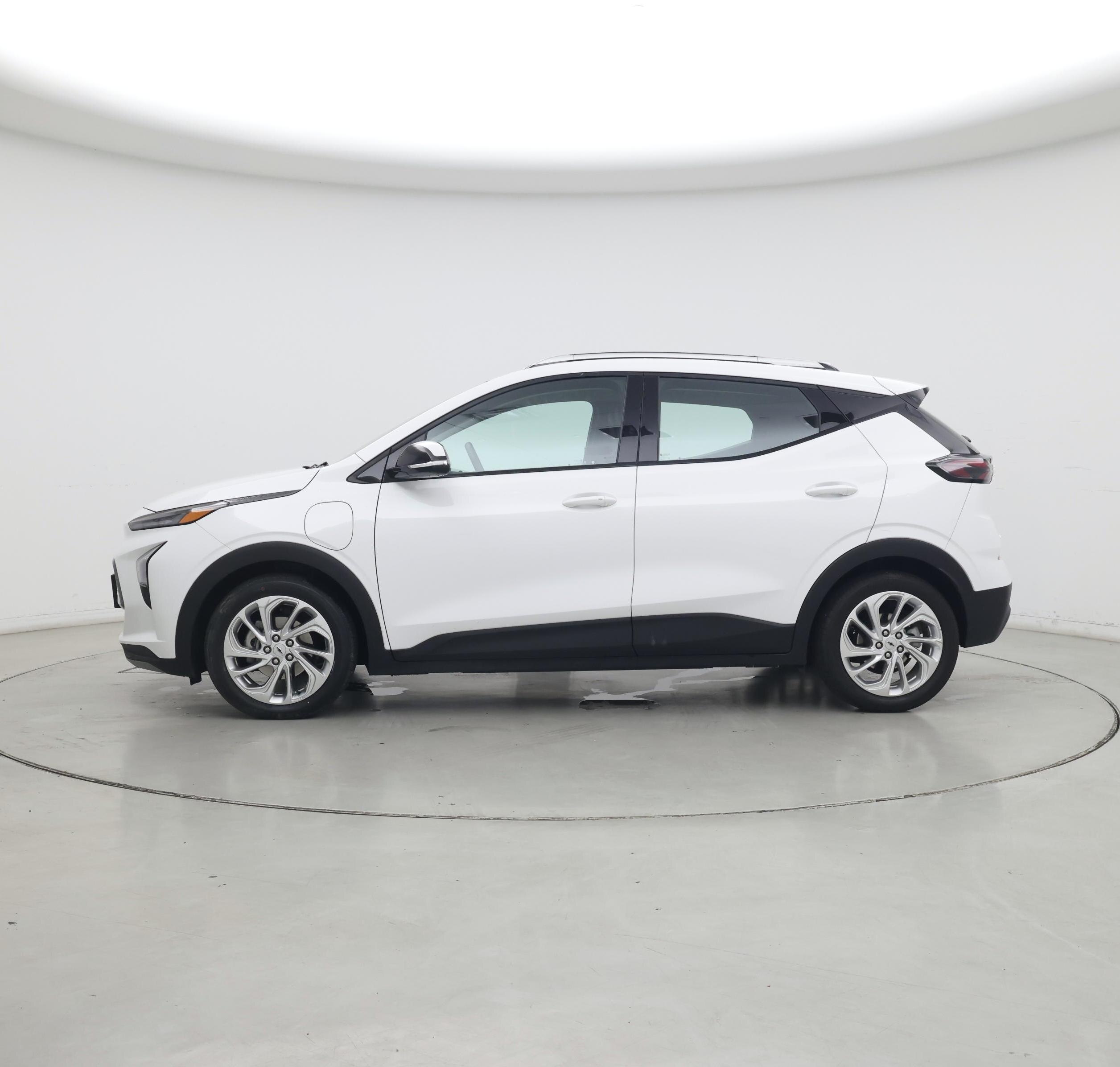 Thumbnail: 2023 Chevrolet Bolt EUV - 3
