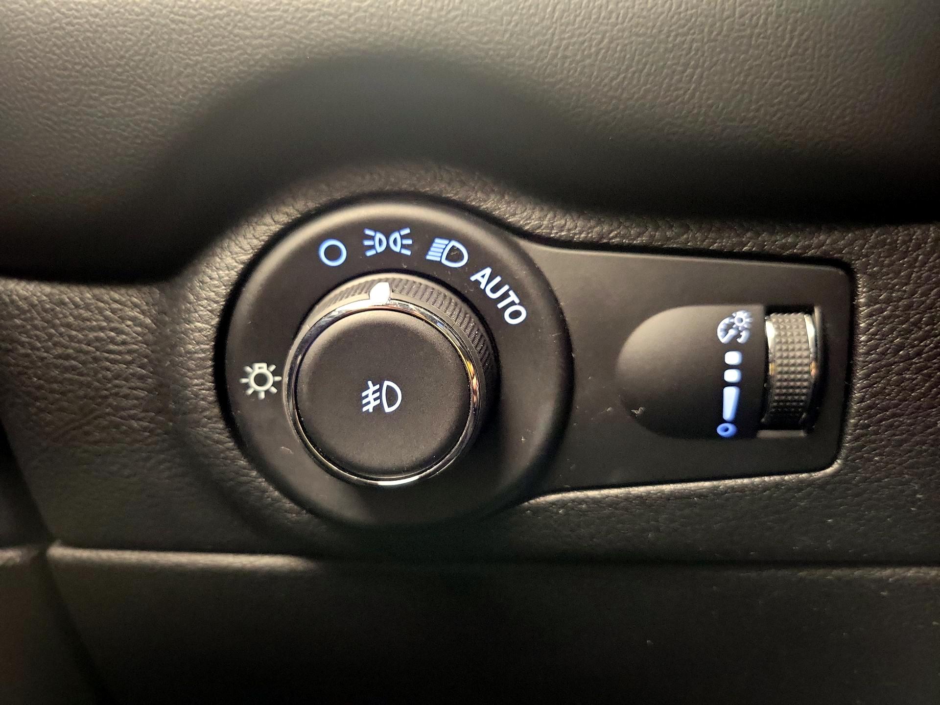 Thumbnail: 2021 Dodge Durango - 13