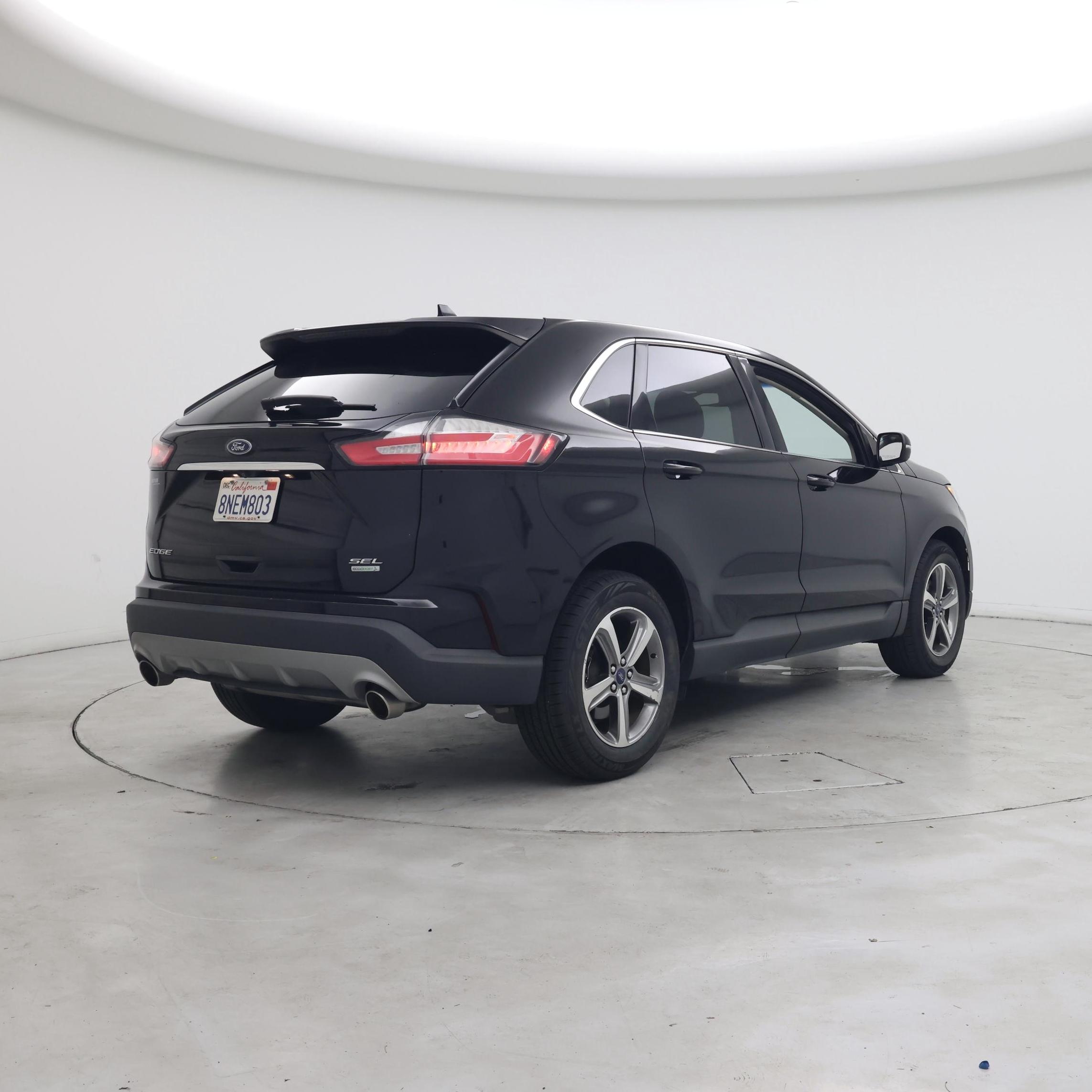 Thumbnail: 2019 Ford Edge - 8