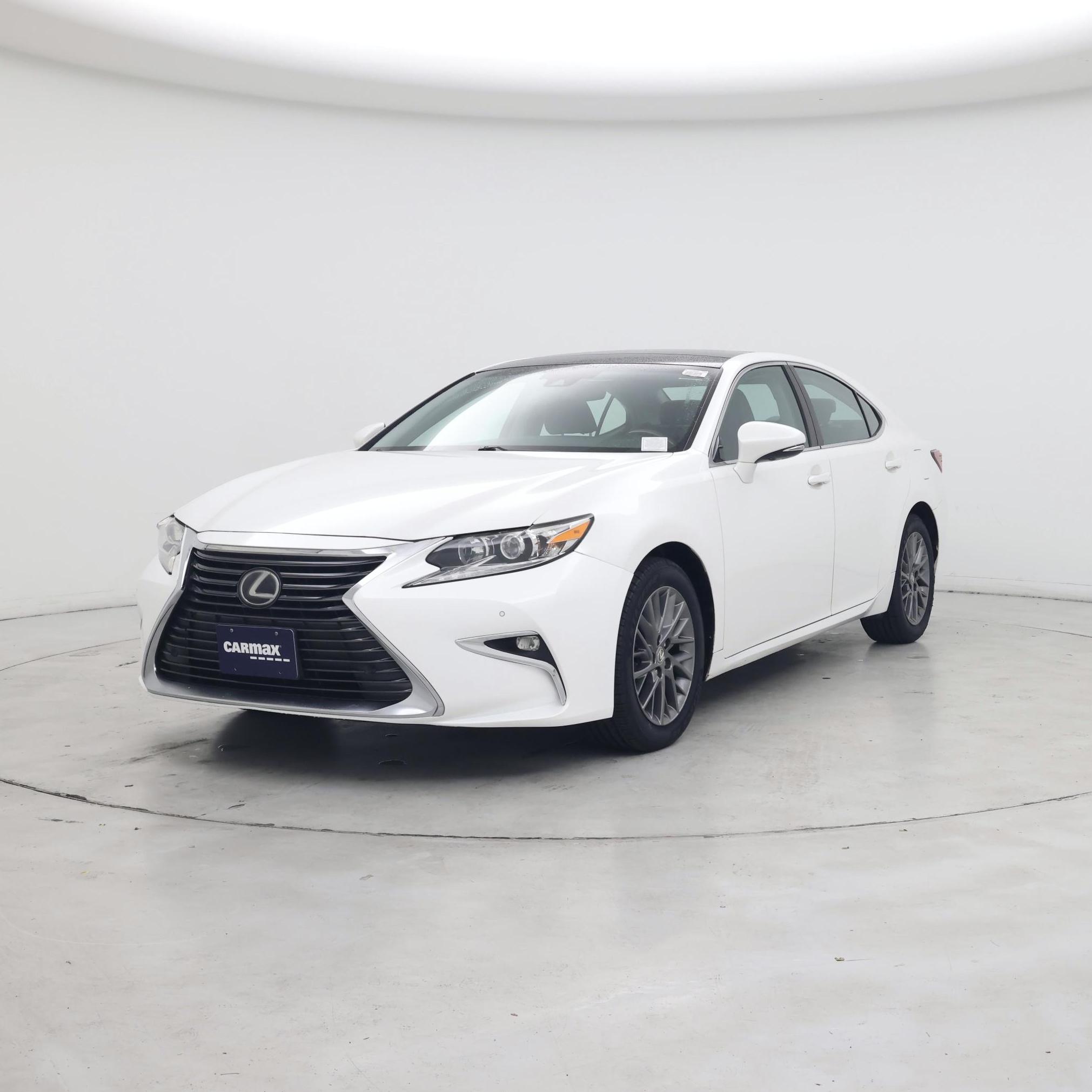 Thumbnail: 2018 Lexus ES - 4