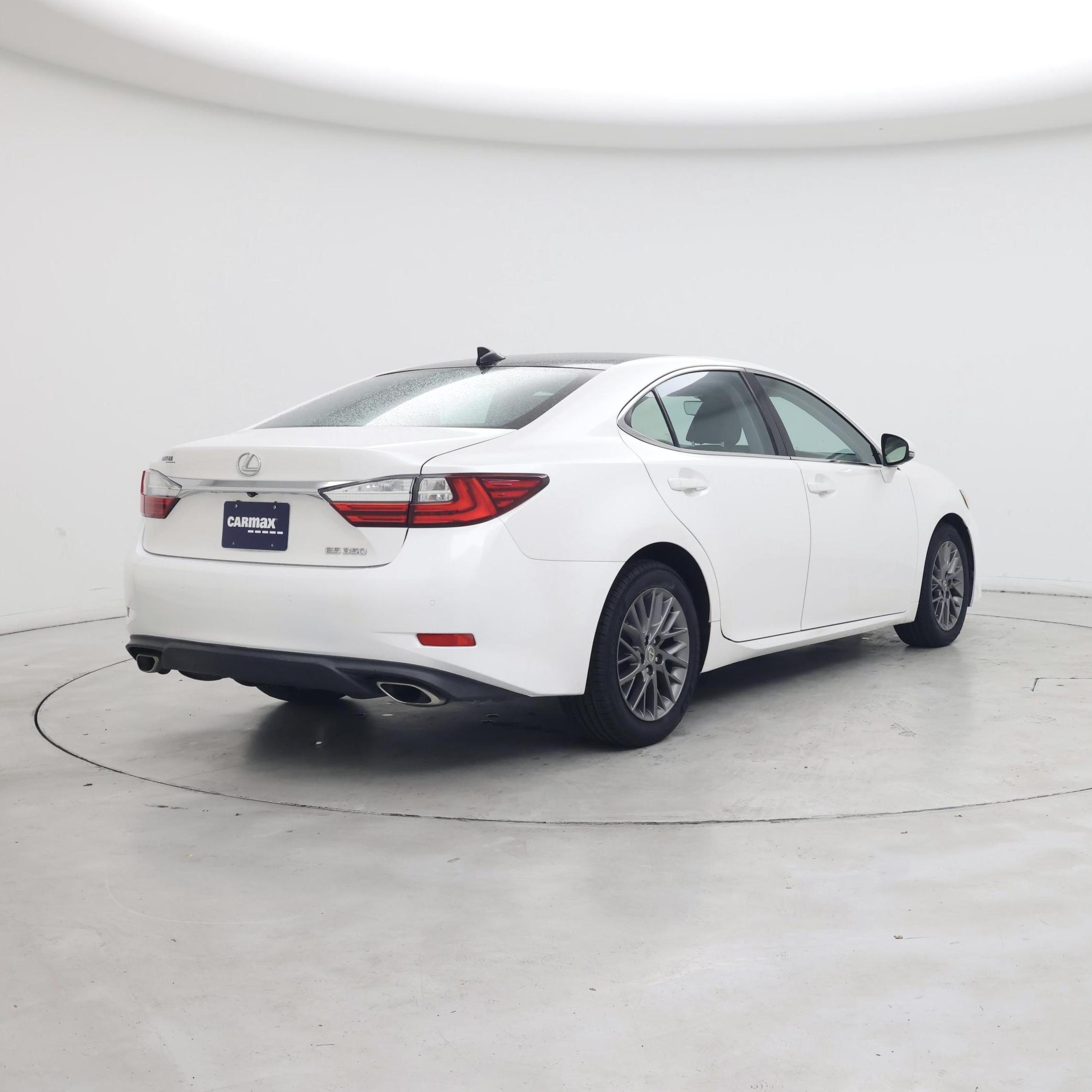 Thumbnail: 2018 Lexus ES - 8