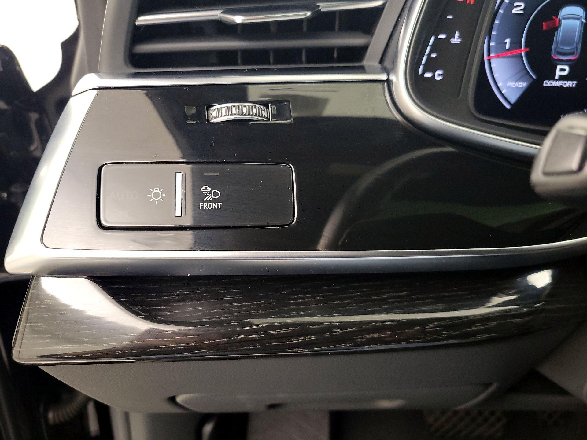 Thumbnail: 2019 Audi Q8 - 13
