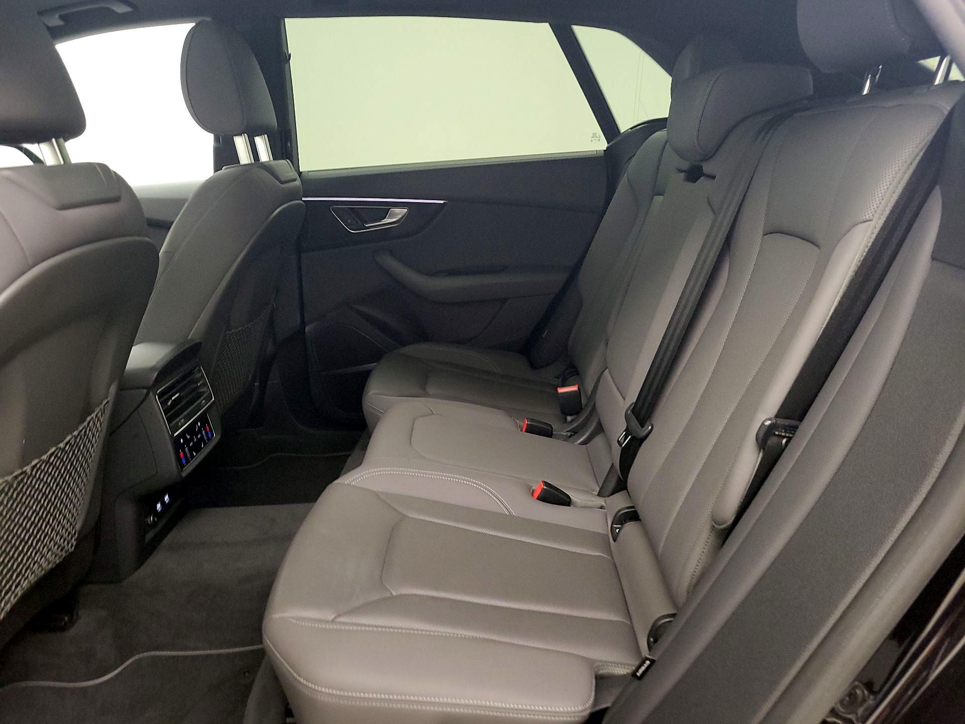 Thumbnail: 2019 Audi Q8 - 20