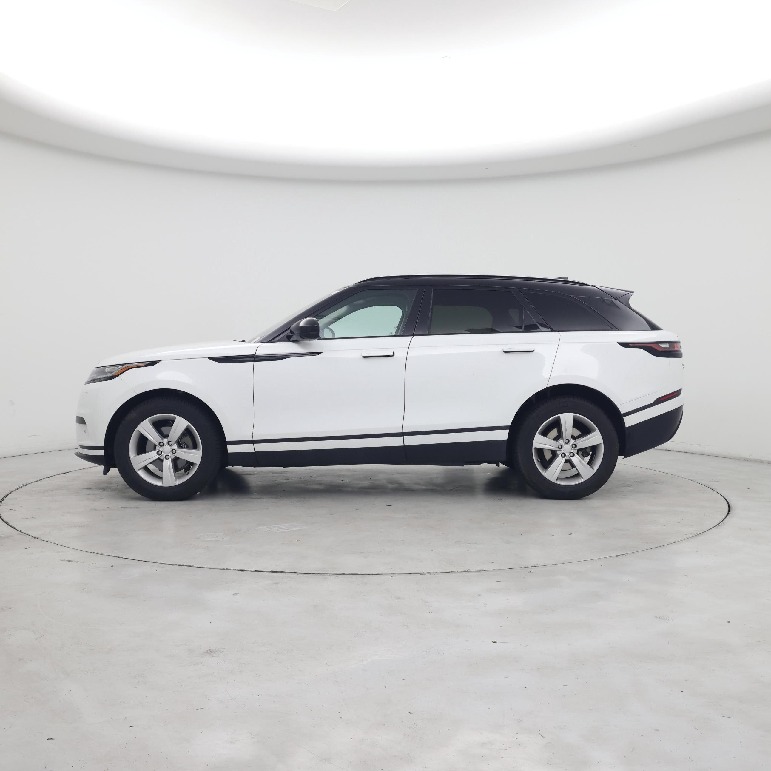 Thumbnail: 2019 Land Rover Range Rover Velar - 3