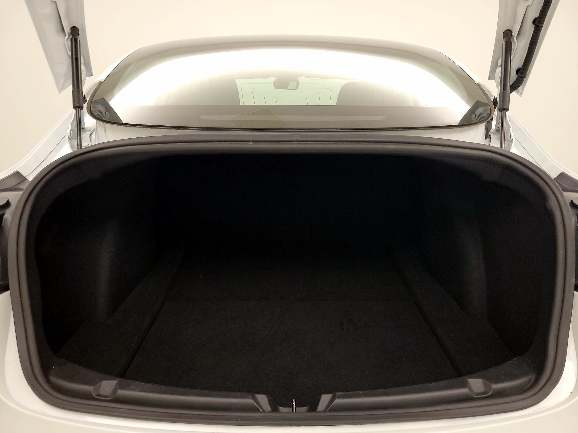 Thumbnail: 2019 Tesla Model 3 - 19