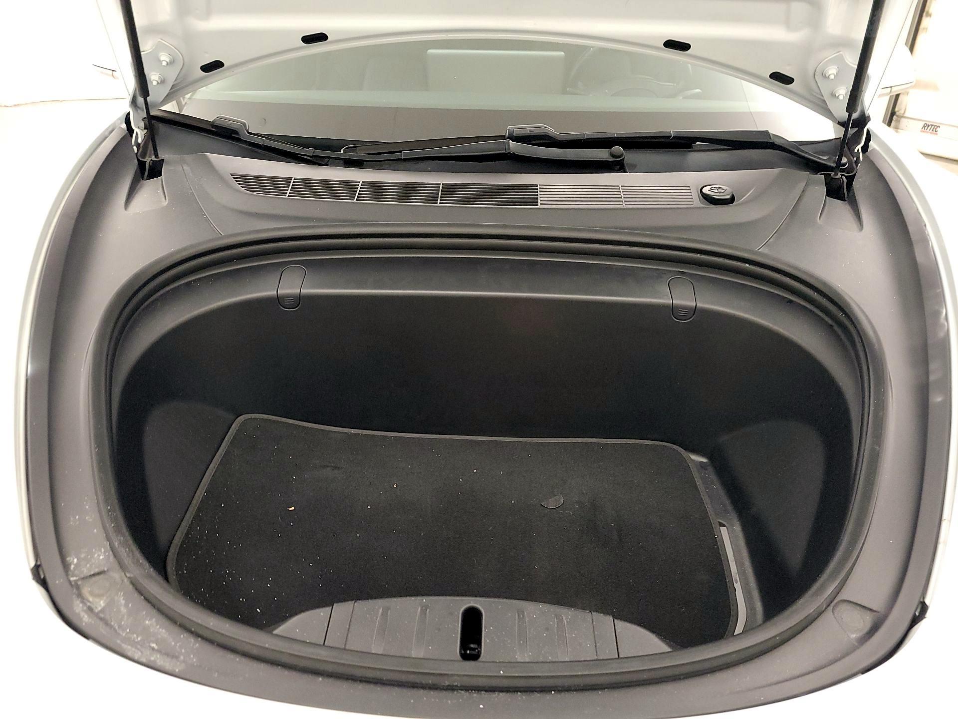 Thumbnail: 2019 Tesla Model 3 - 20