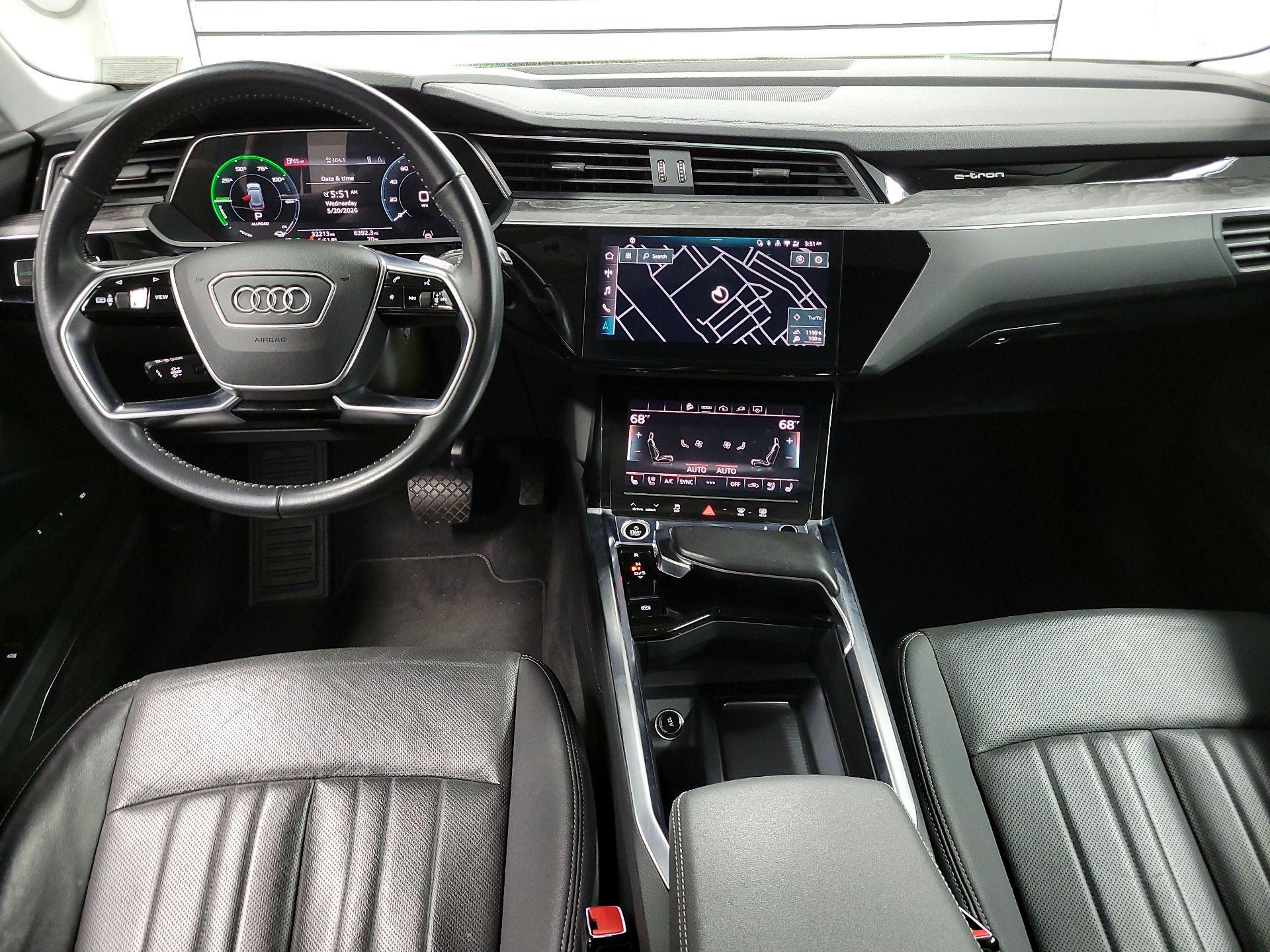 Thumbnail: 2021 Audi e-tron - 9