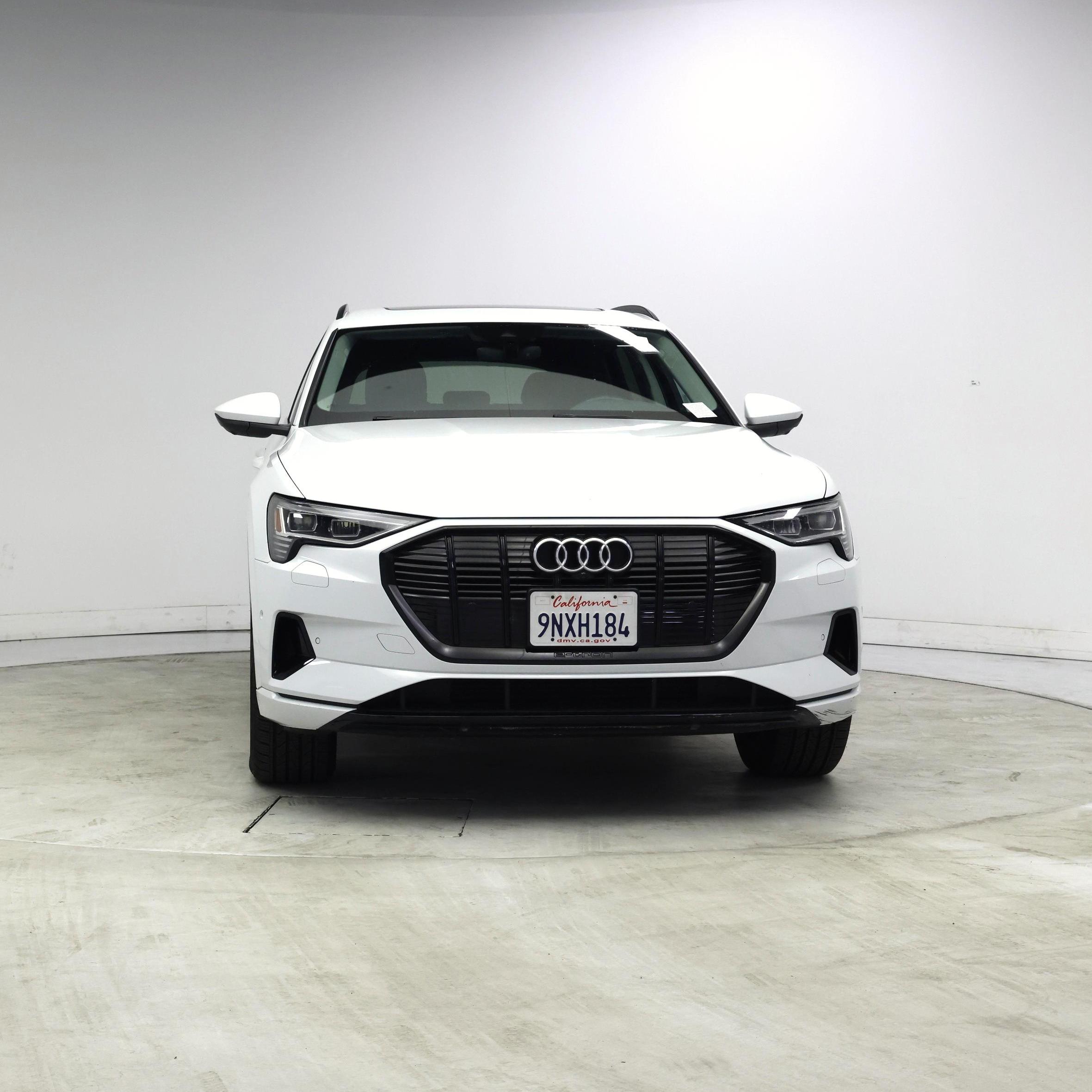 Thumbnail: 2021 Audi e-tron - 5
