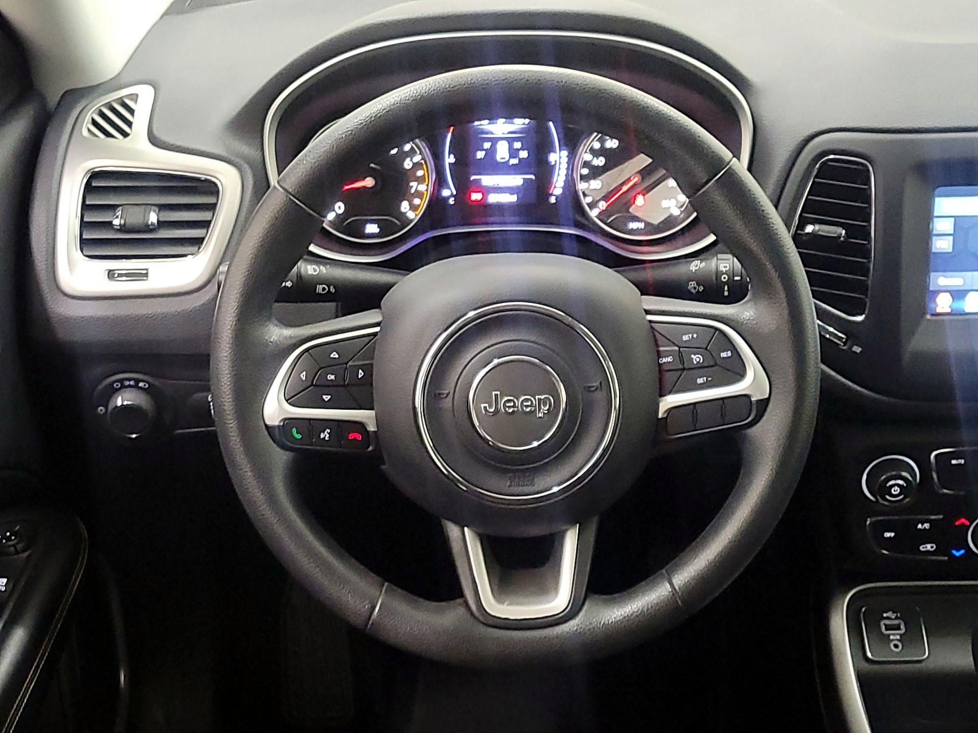 Thumbnail: 2019 Jeep Compass - 10