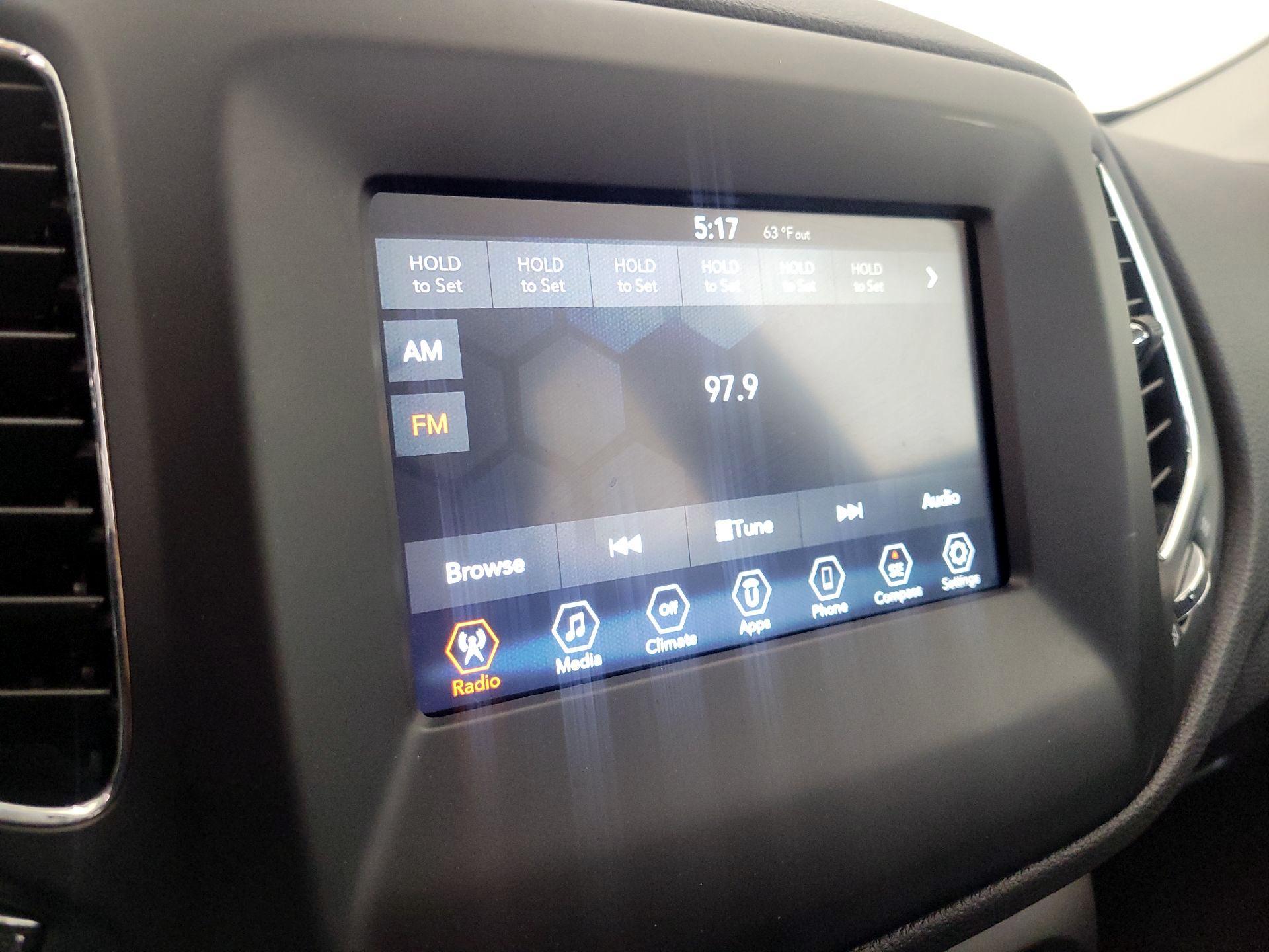 Thumbnail: 2019 Jeep Compass - 15