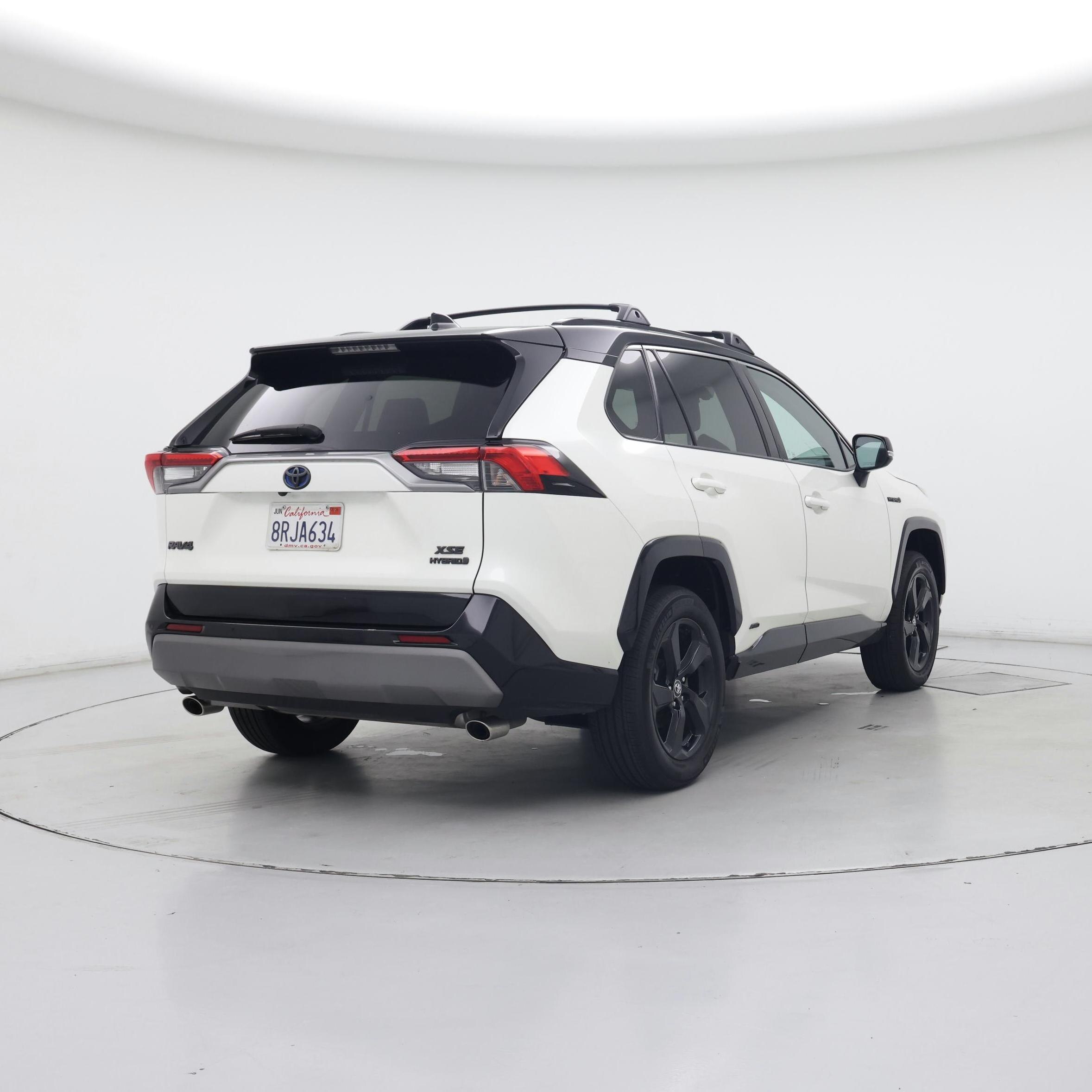 Thumbnail: 2020 Toyota RAV4 - 8