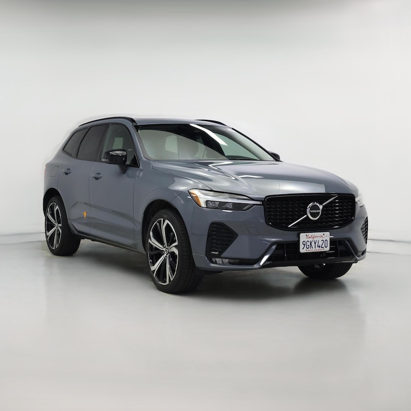 2023 Volvo XC60 B5 Ultimate Dark Theme