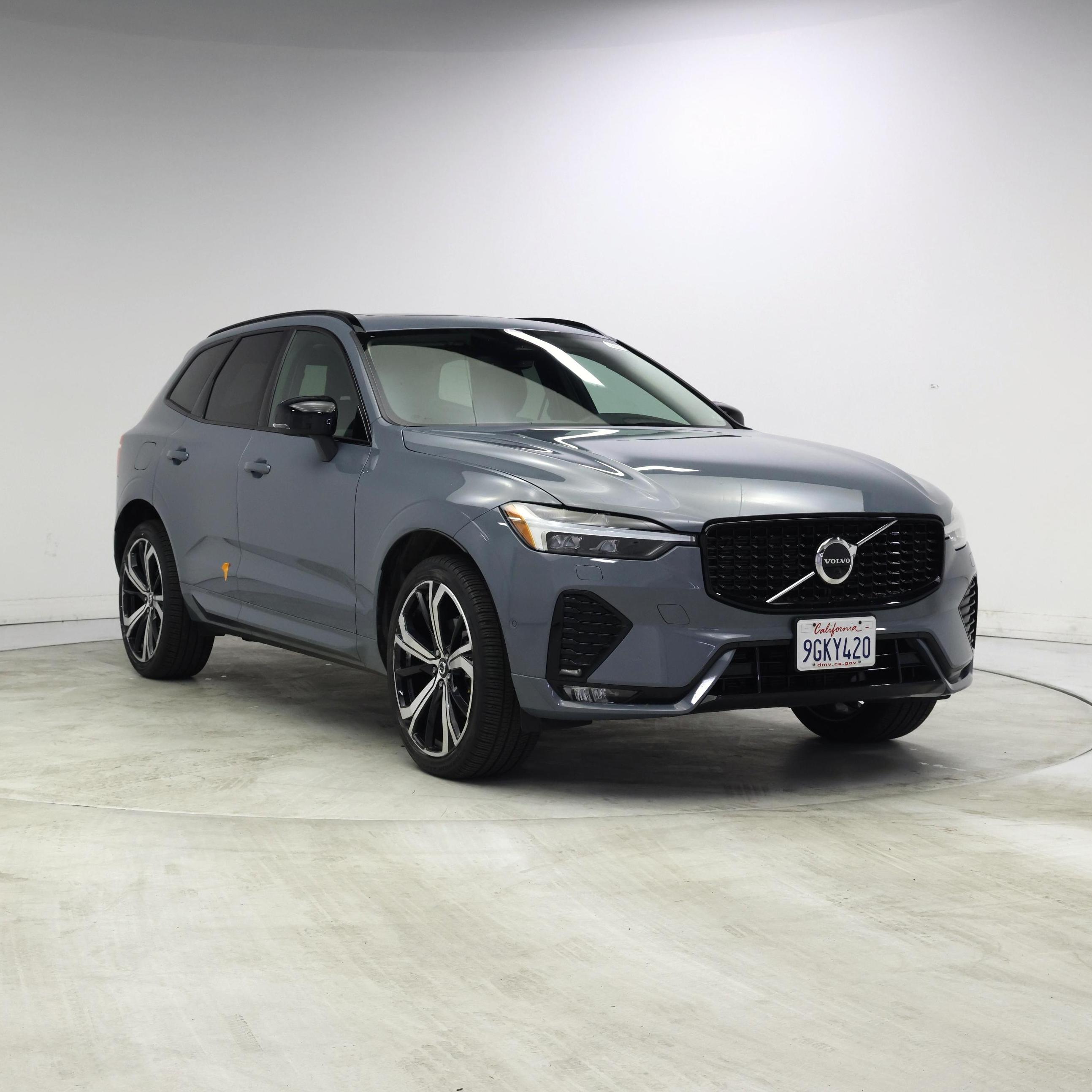 Gray 2023 Volvo XC60 SUV / Crossover All-Wheel Drive Automatic