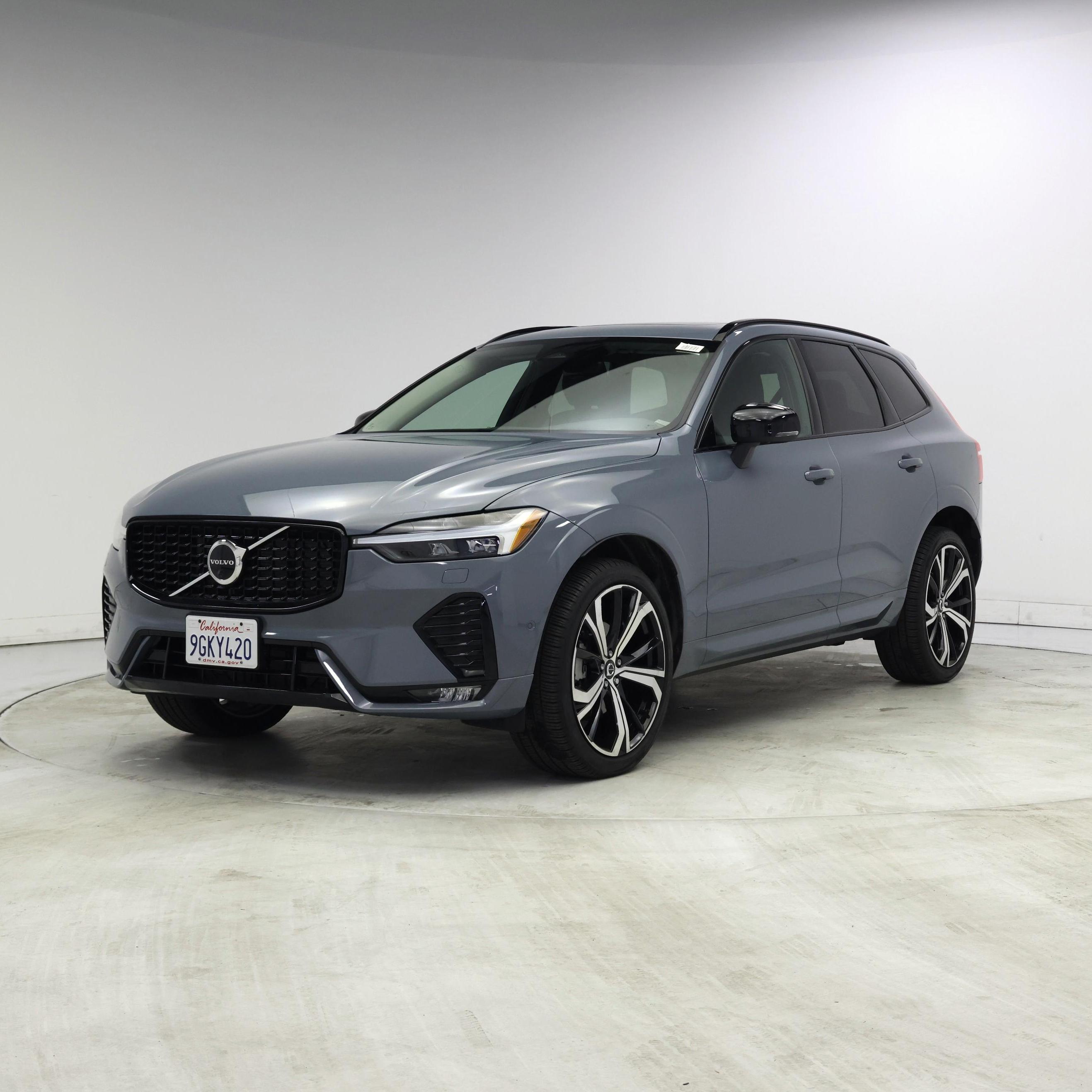 Thumbnail: 2023 Volvo XC60 - 4