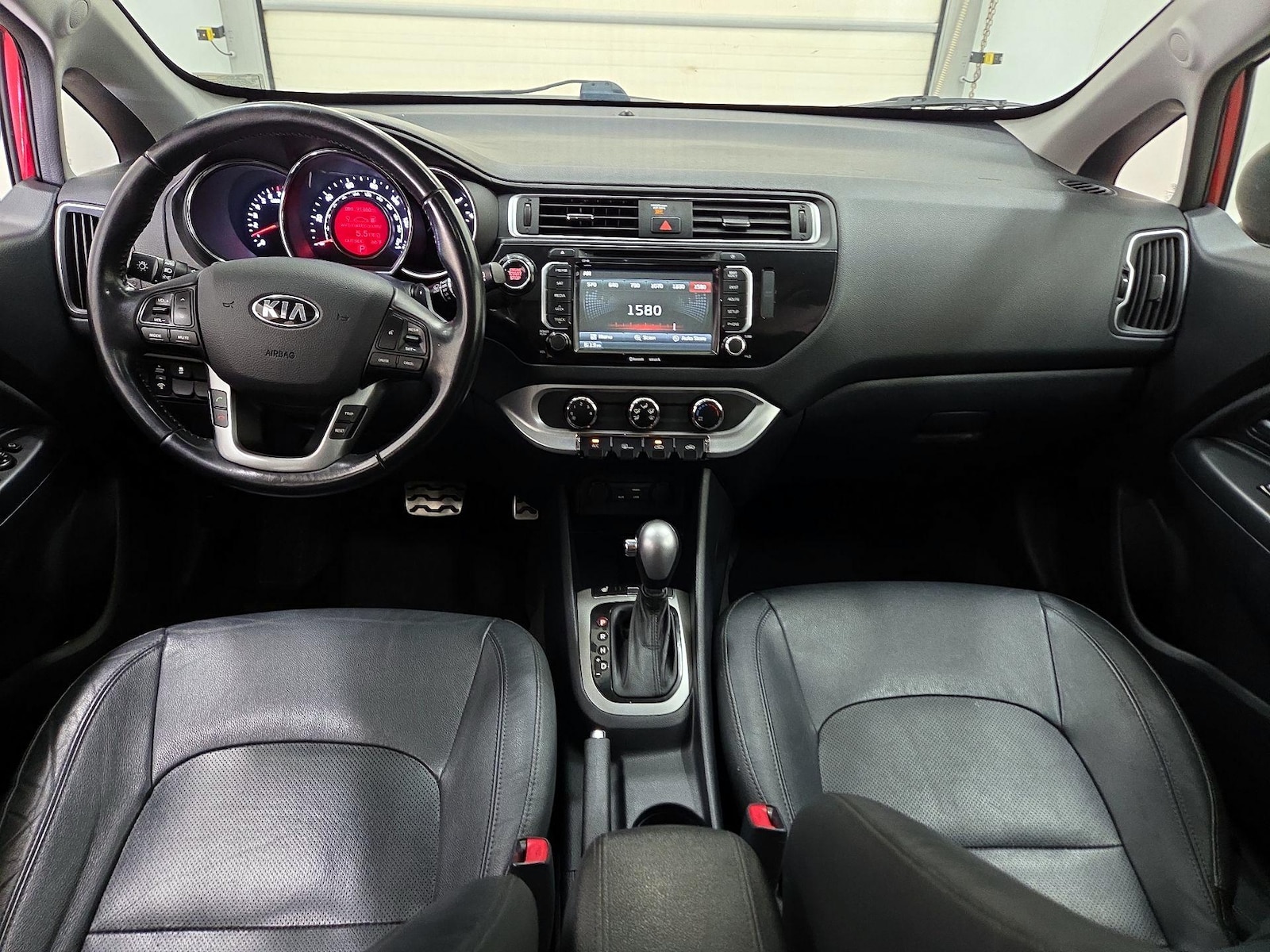 2017 Kia Rio 5-Door SX - Photo 10