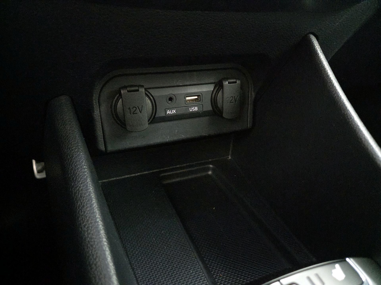 2017 Kia Rio 5-Door SX - Photo 19