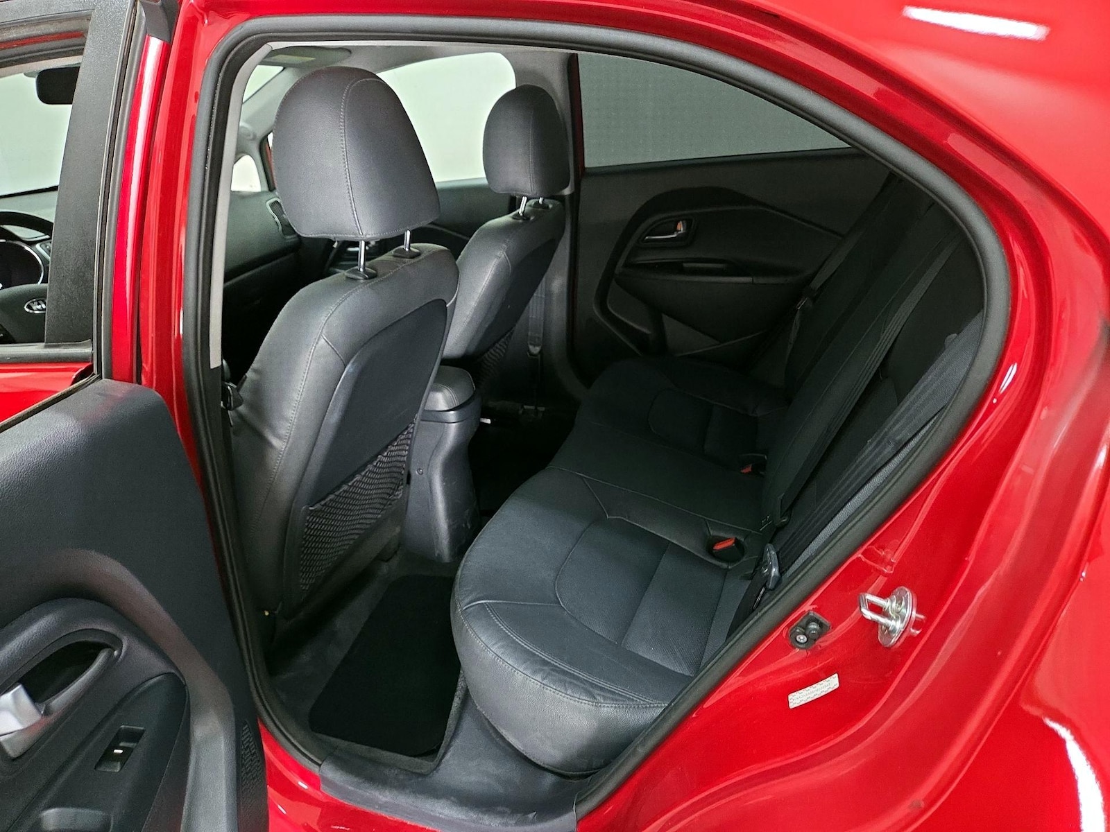 2017 Kia Rio 5-Door SX - Photo 21