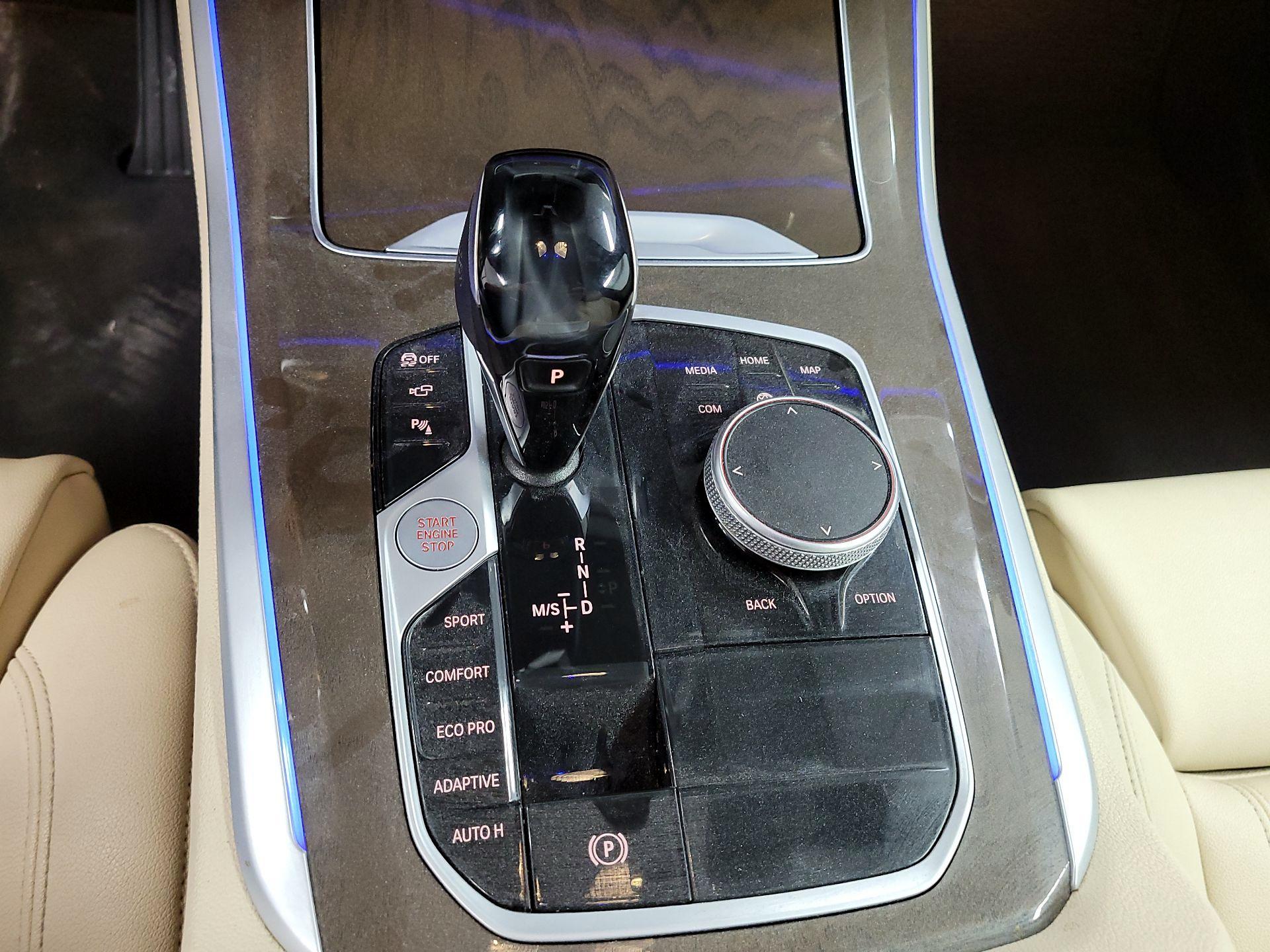 Thumbnail: 2022 BMW X5 - 16