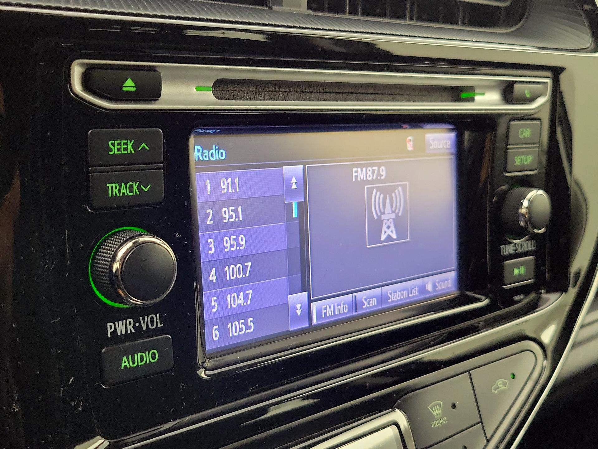 Thumbnail: 2019 Toyota Prius c - 15