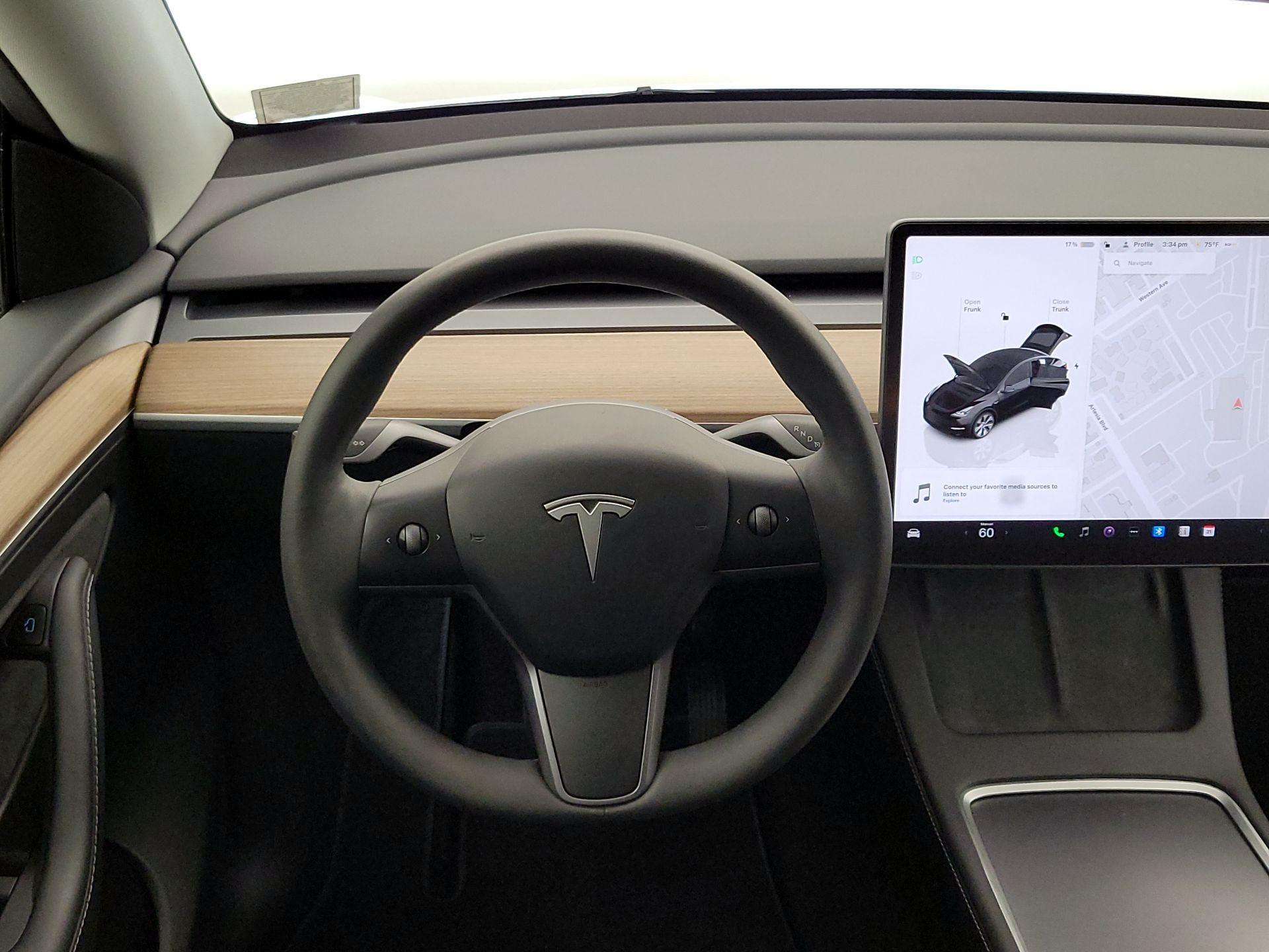 Thumbnail: 2023 Tesla Model Y - 10