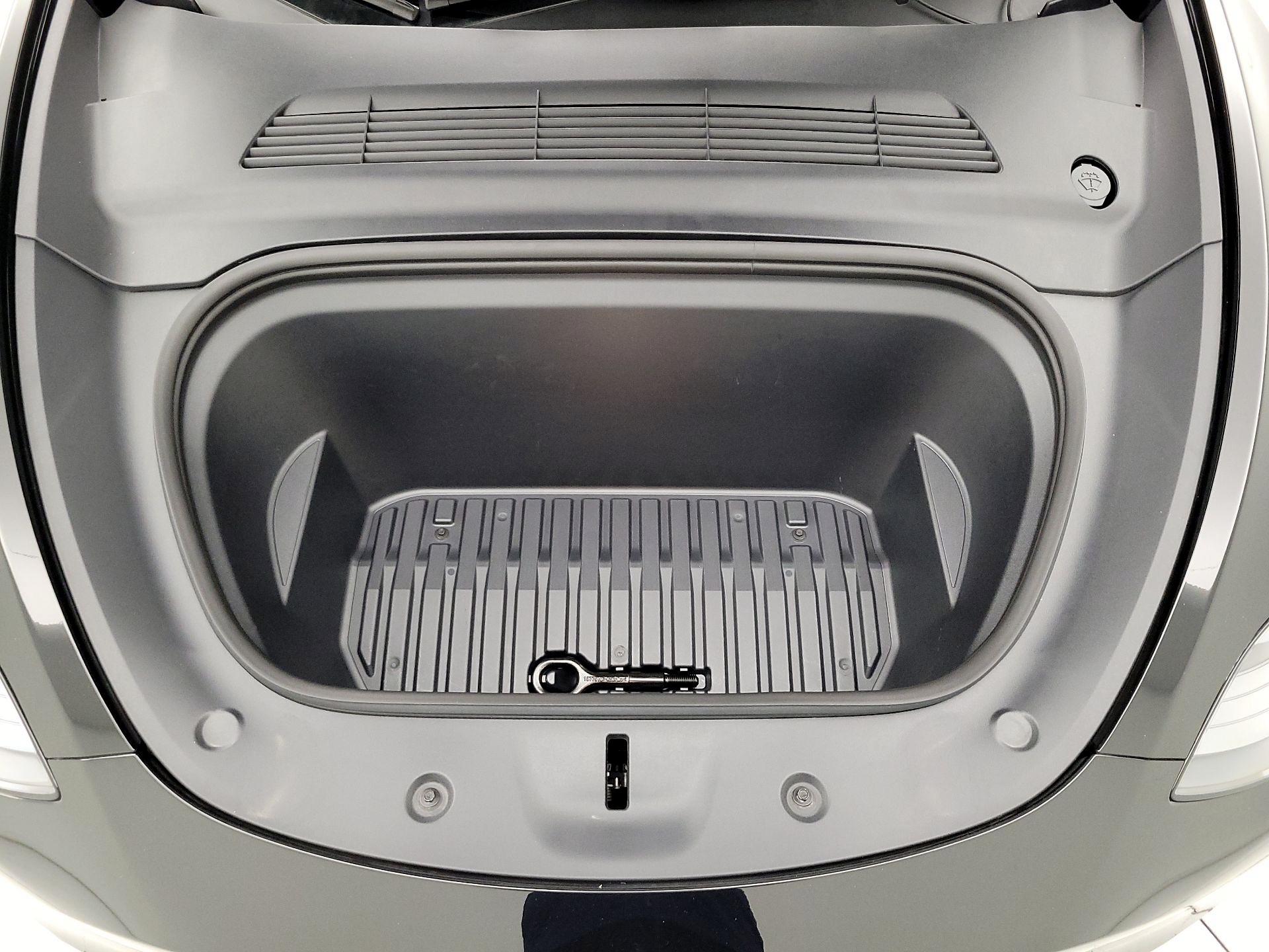 Thumbnail: 2023 Tesla Model Y - 20