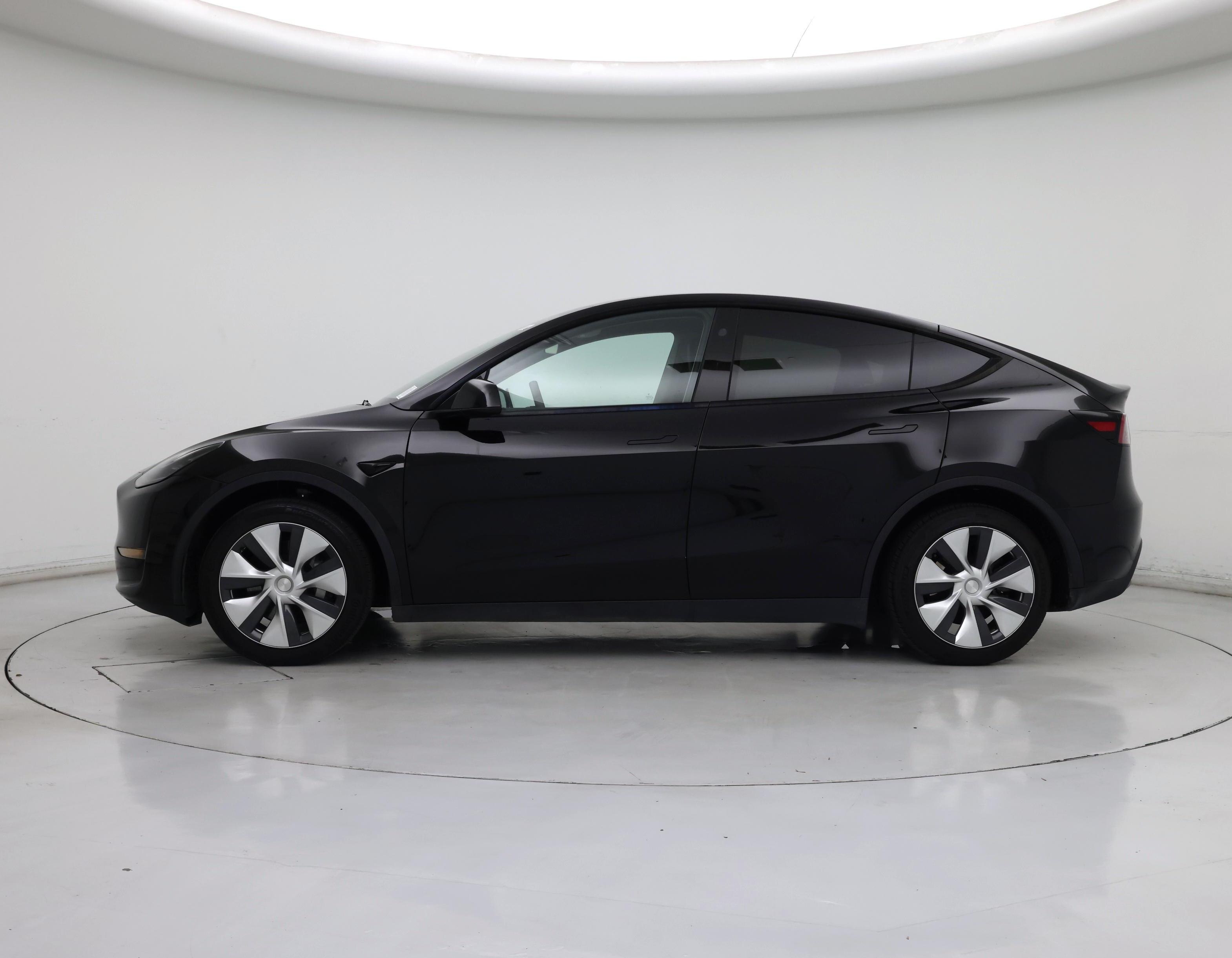 Thumbnail: 2023 Tesla Model Y - 3