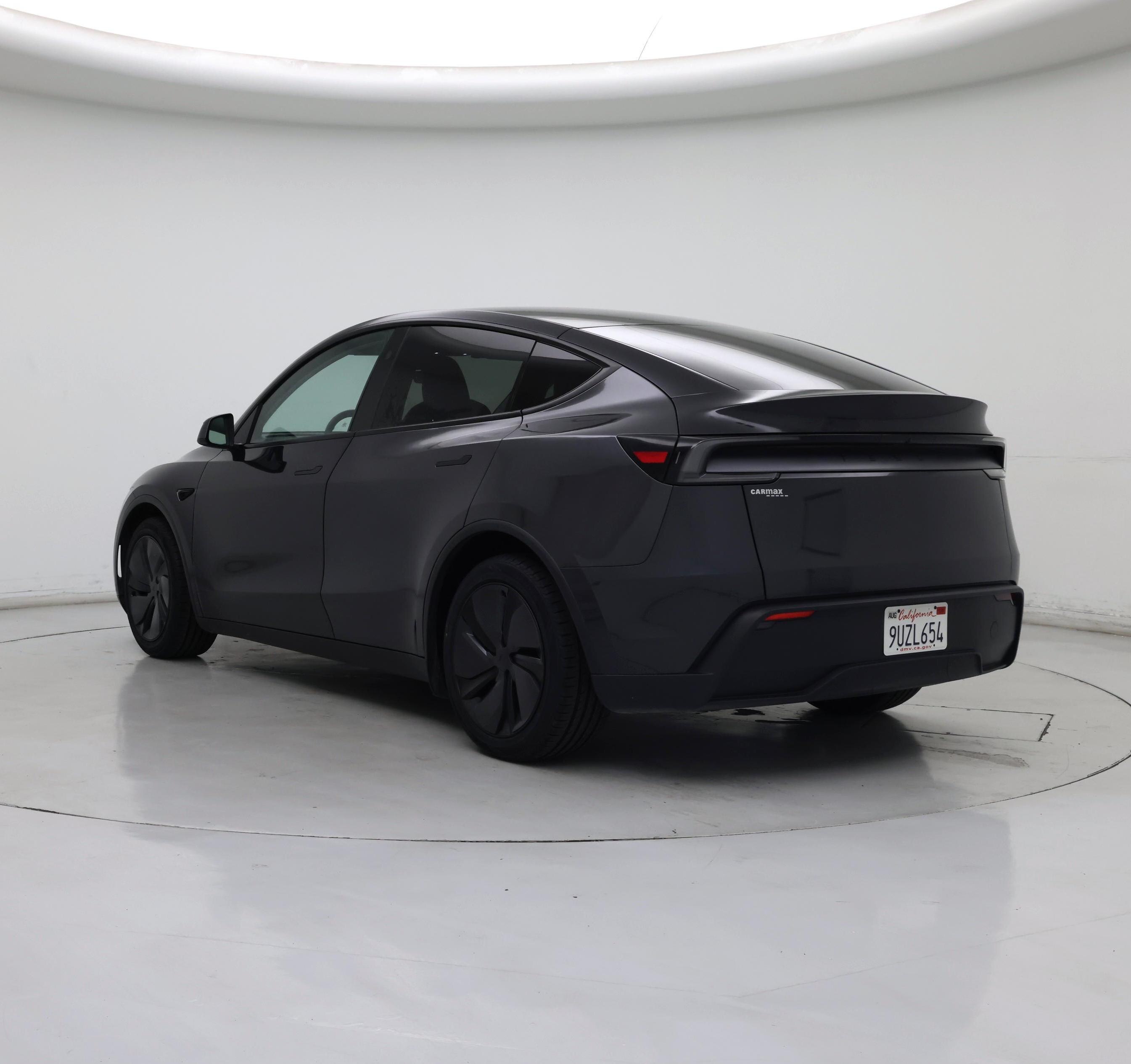 Thumbnail: 2026 Tesla Model Y - 2