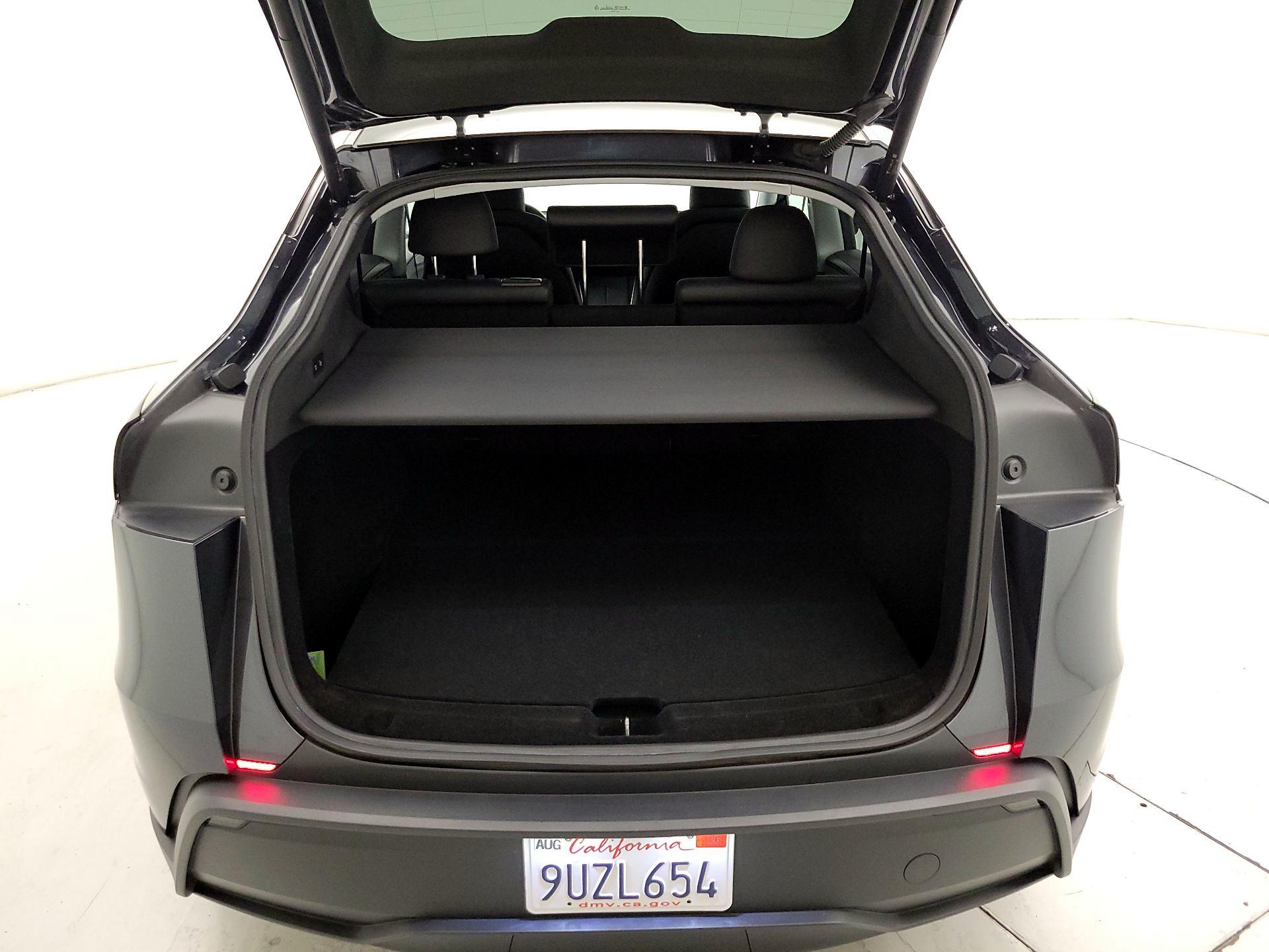 Thumbnail: 2026 Tesla Model Y - 19