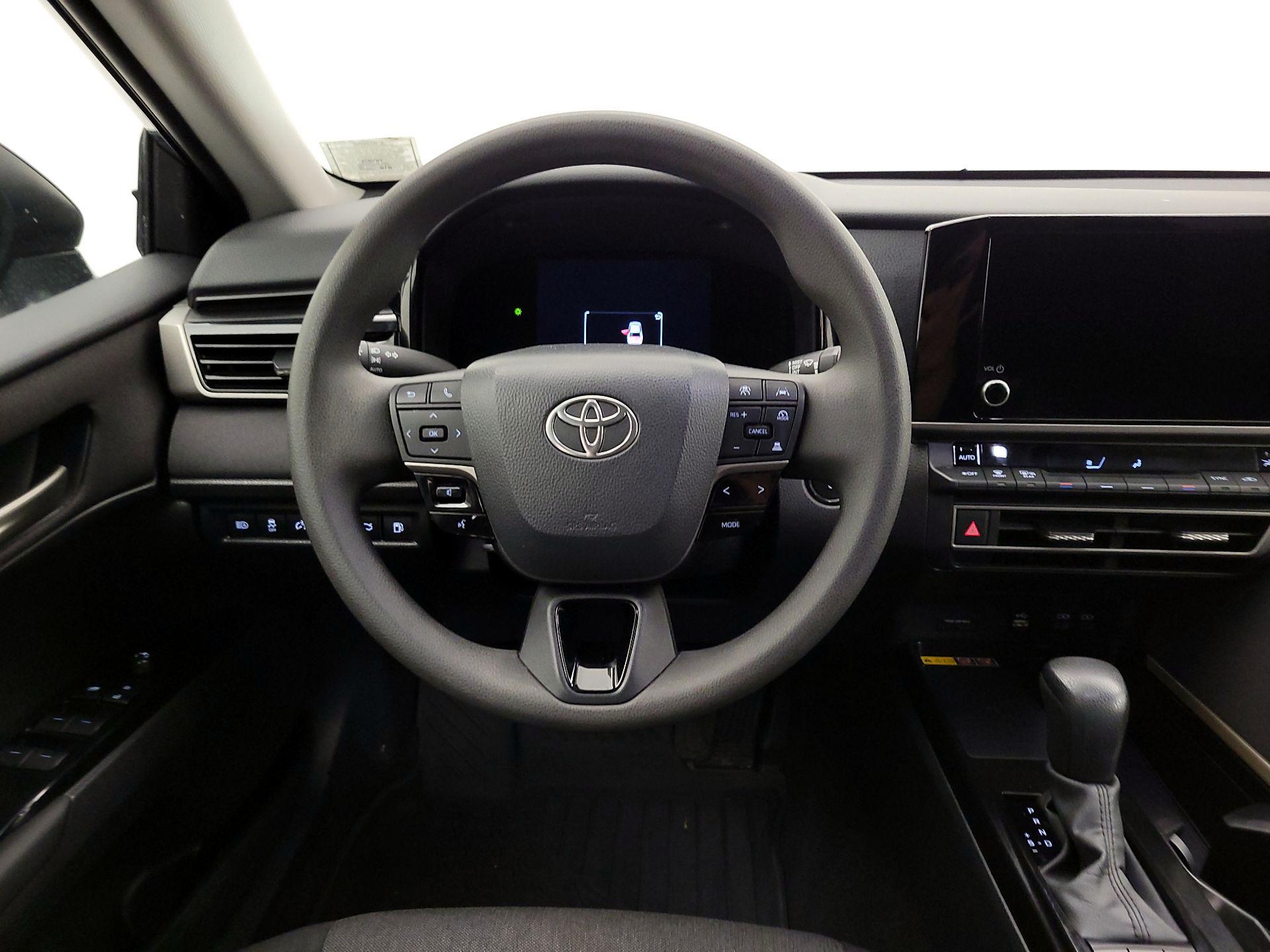 Thumbnail: 2025 Toyota Camry - 10