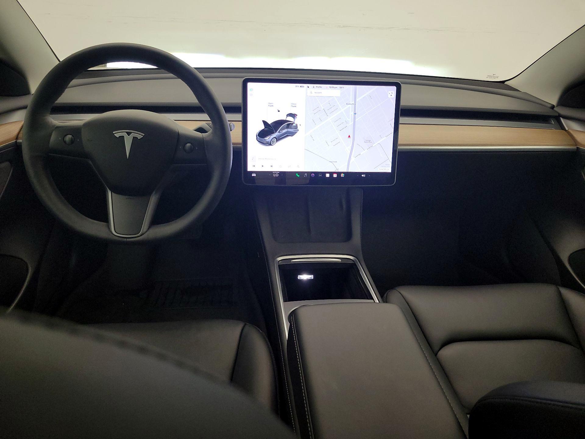 Thumbnail: 2021 Tesla Model 3 - 9