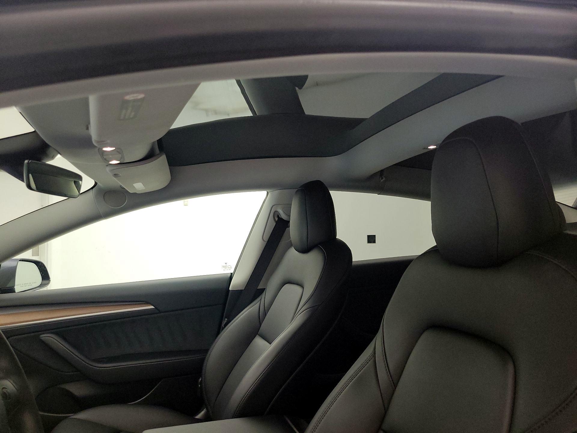 Thumbnail: 2021 Tesla Model 3 - 18
