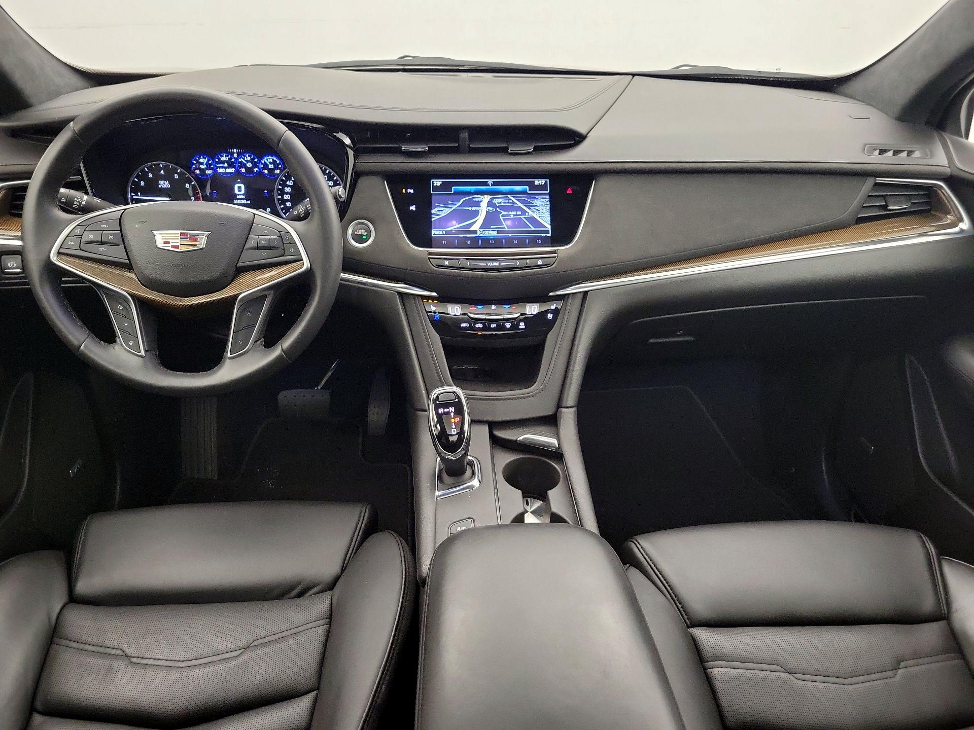 Thumbnail: 2017 Cadillac XT5 - 9