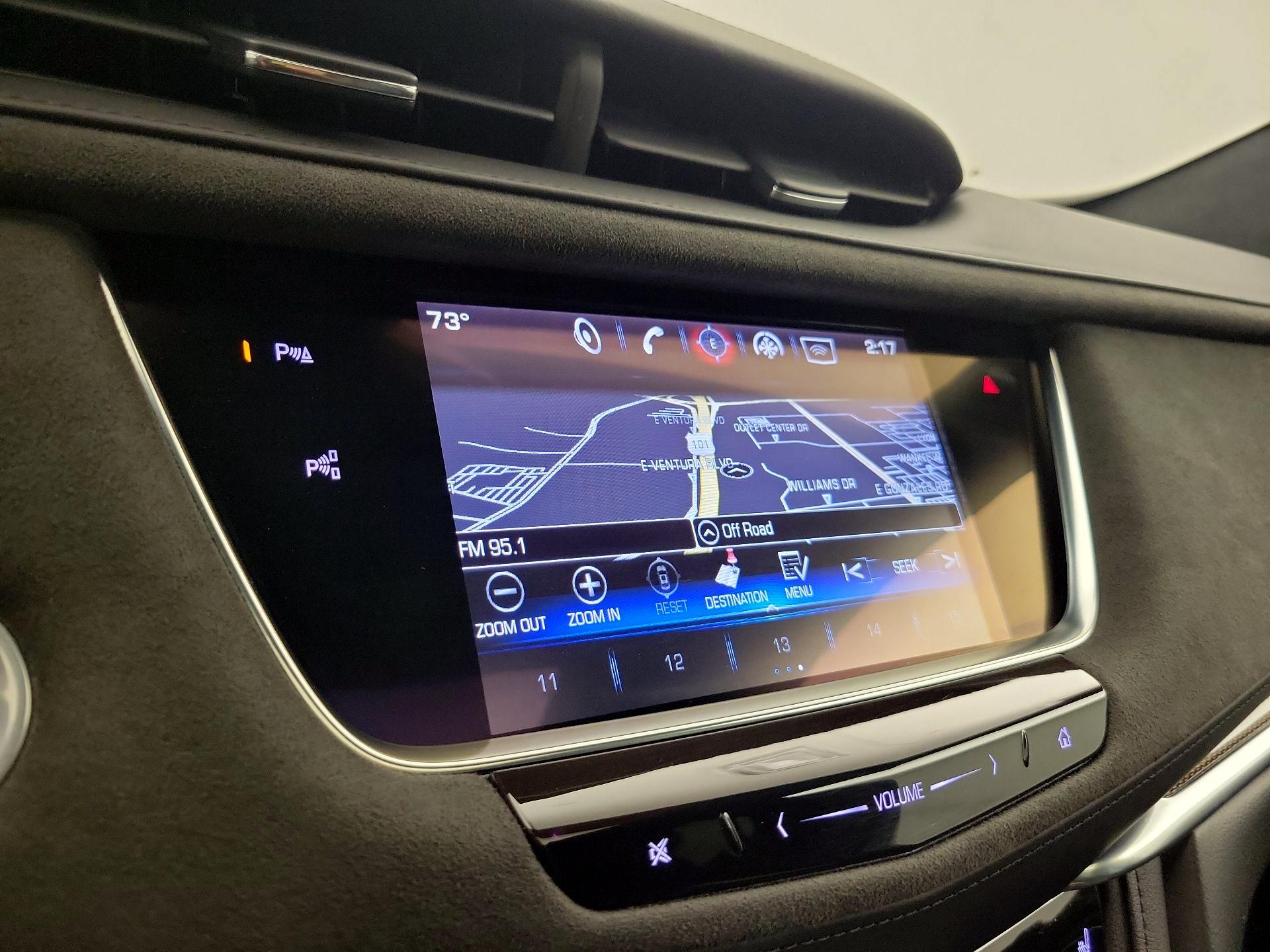 Thumbnail: 2017 Cadillac XT5 - 14