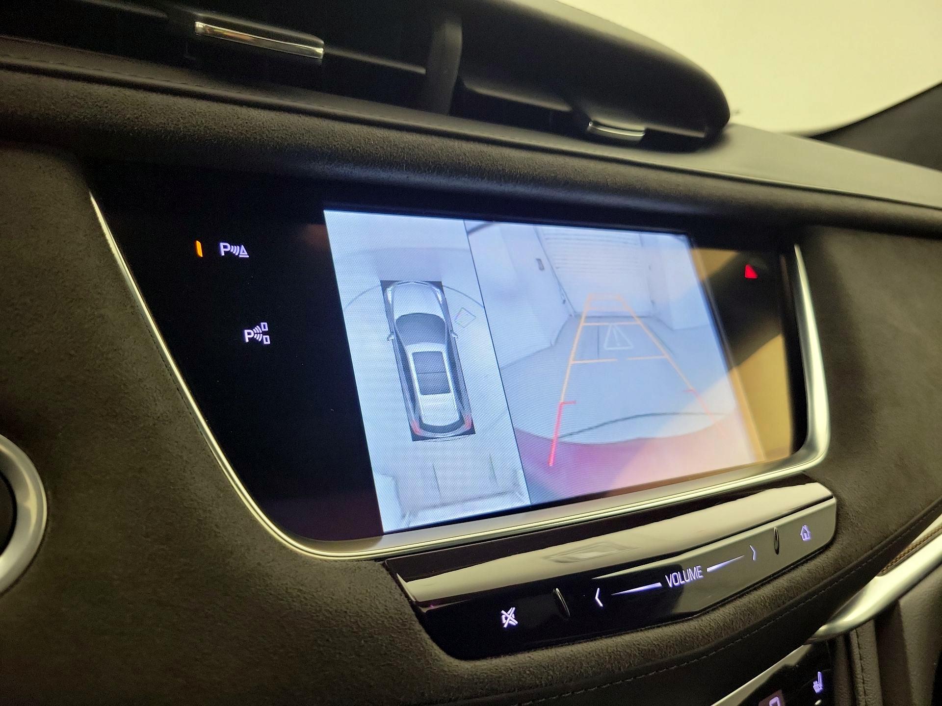 Thumbnail: 2017 Cadillac XT5 - 15
