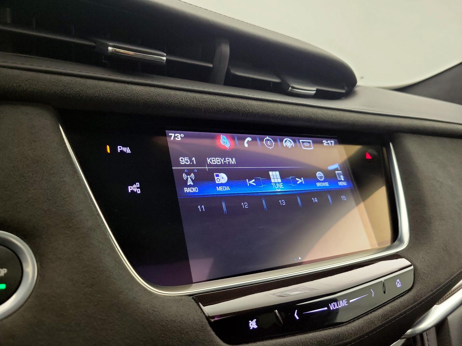 Thumbnail: 2017 Cadillac XT5 - 16