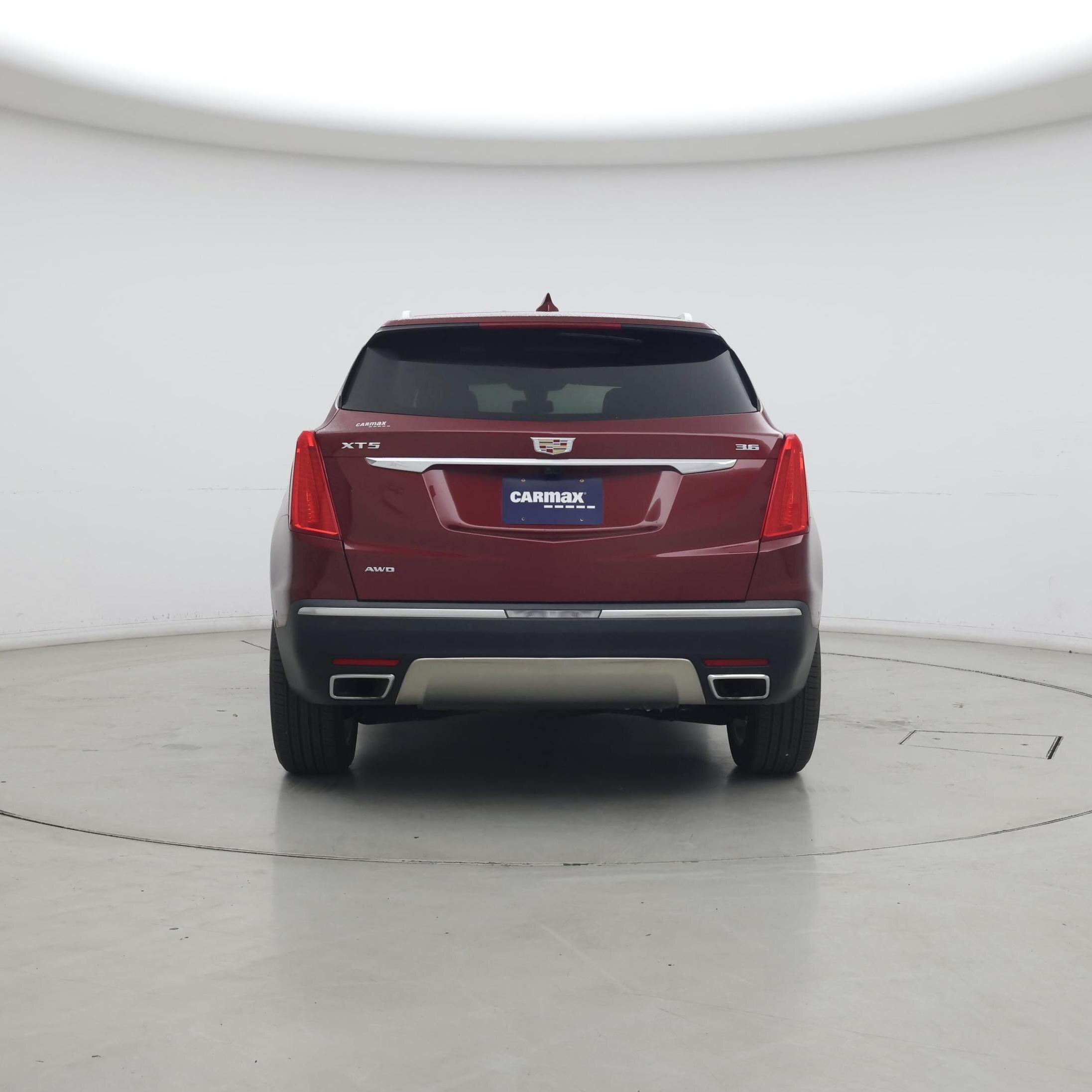 Thumbnail: 2017 Cadillac XT5 - 6